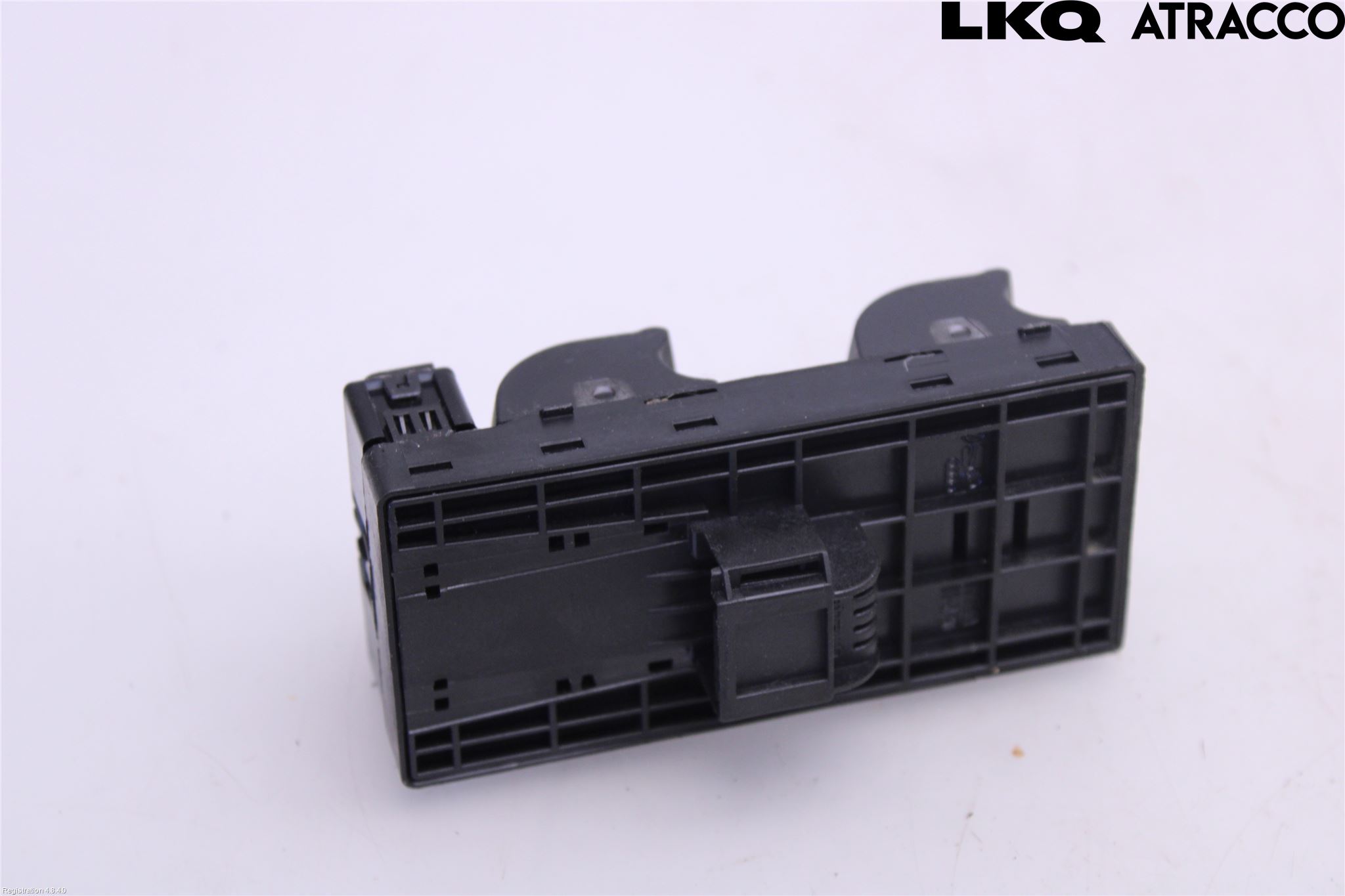 Audi A6/S6     05-11 Strömställare Elhiss