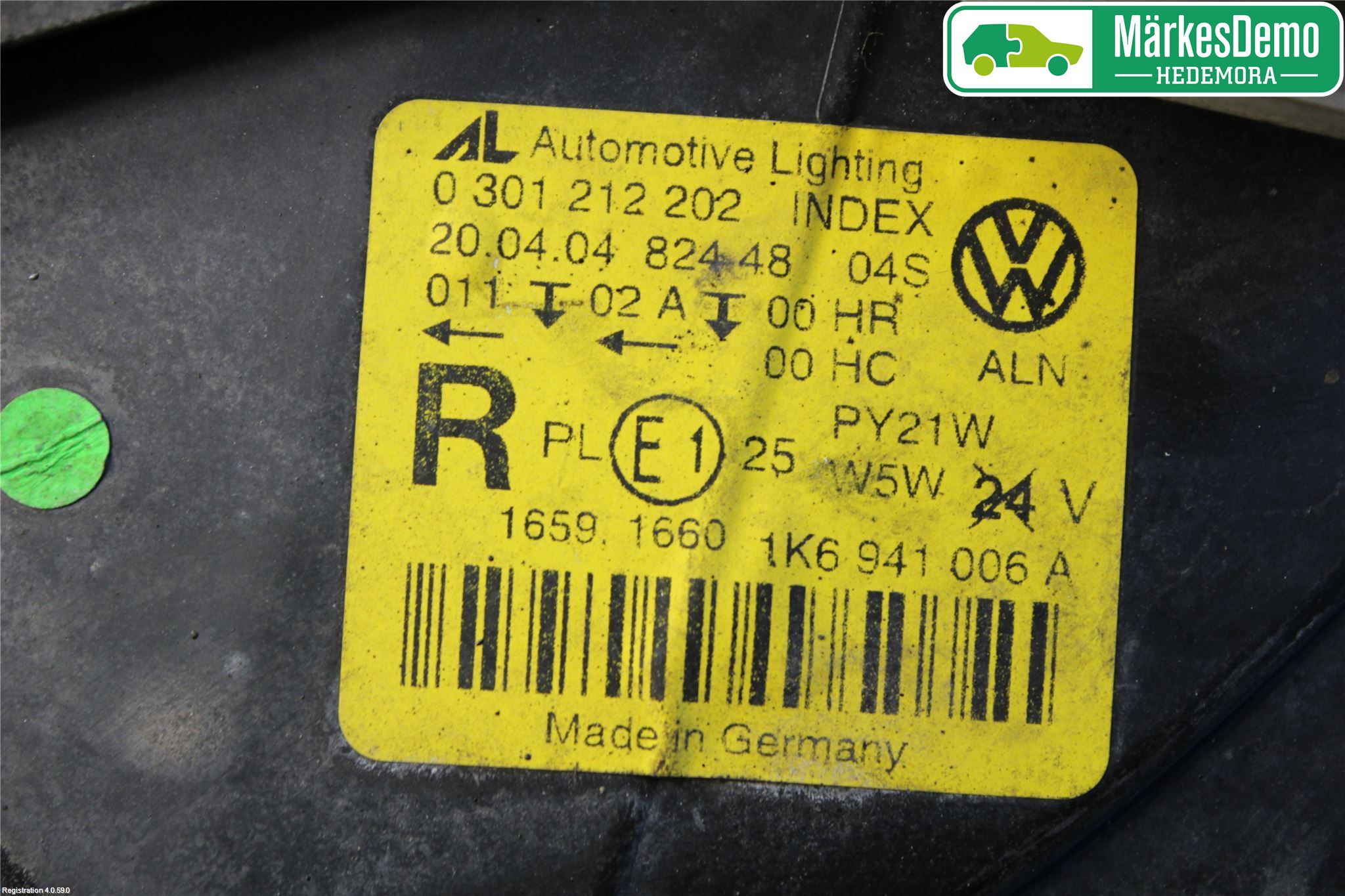 Volkswagen VW GOLF V 04-09 Strålkastare Höger