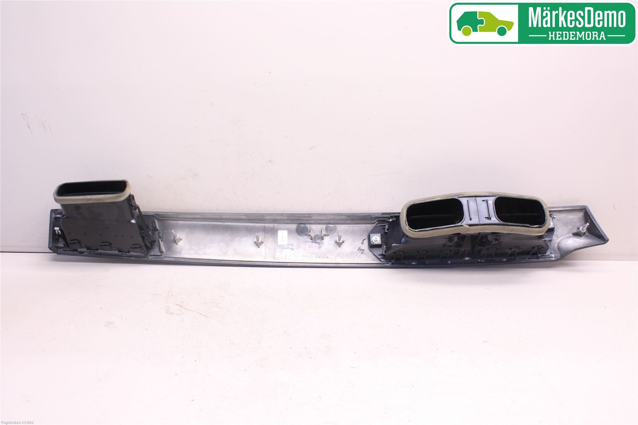 BMW 5 E60/61 Sed/Tou 02-10 Instrumentbräda Inlägg-Dekorlist
