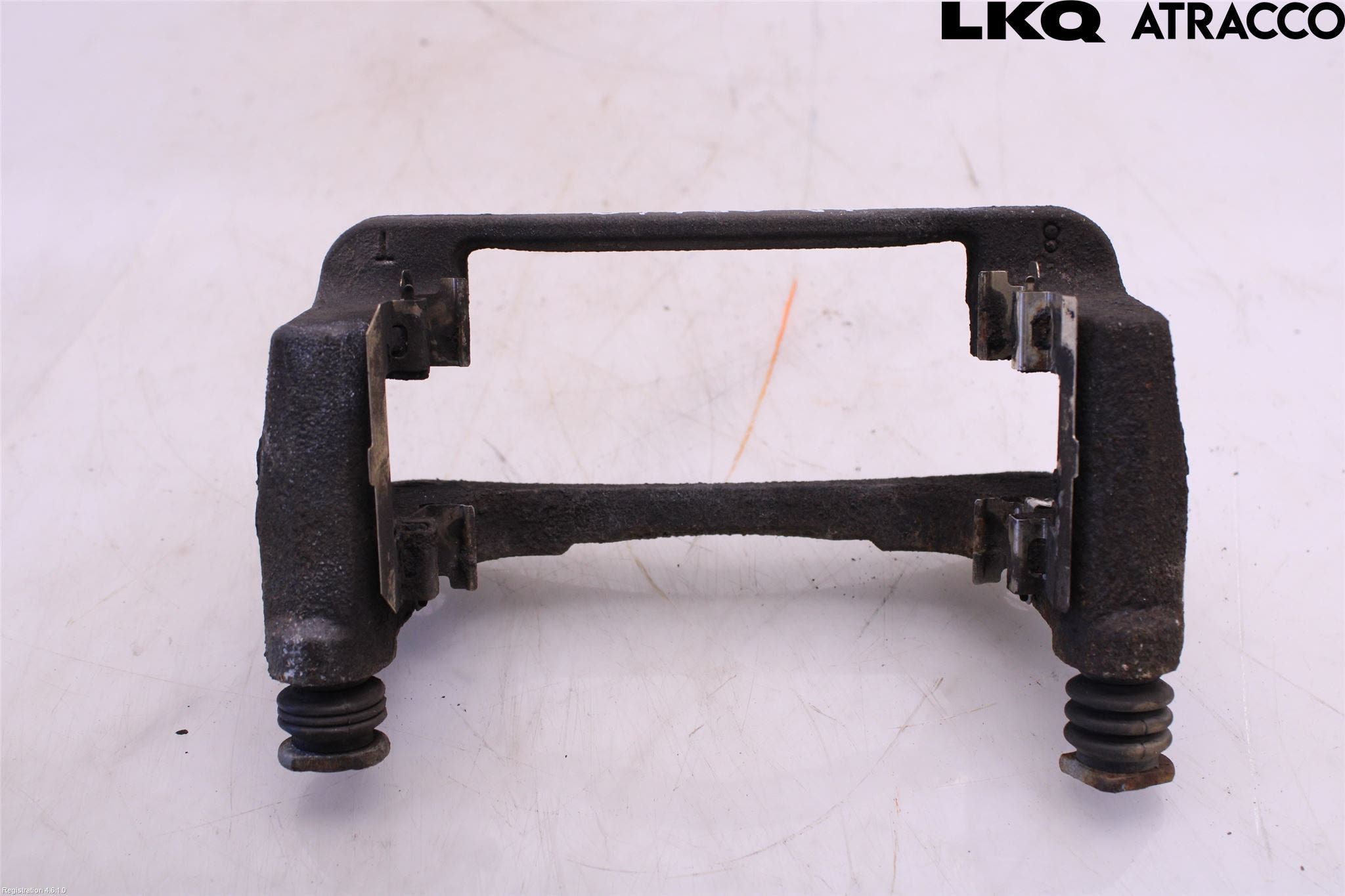 Mazda CX-5 17- Bromsokshållare