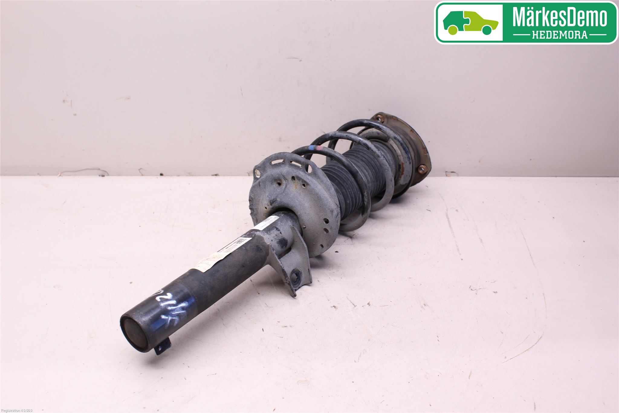 Volkswagen VW GOLF / E-GOLF VII 13-20 Fjäderben Fram Höger
