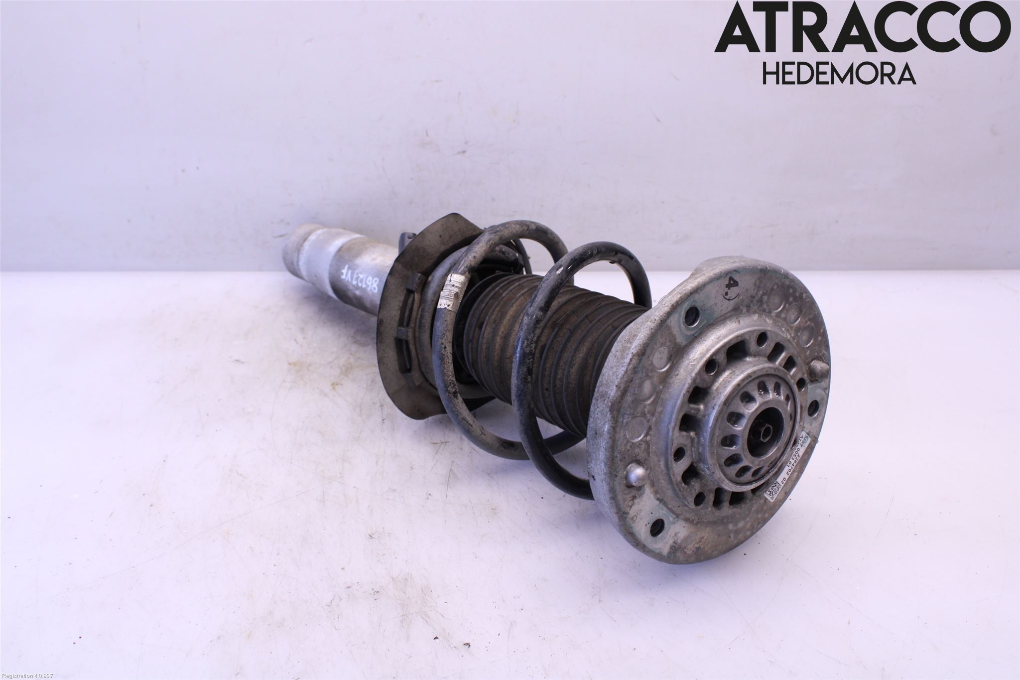 BMW 4 F32/F33/F82/F83 13-20 Fjäderben Fram Vänster