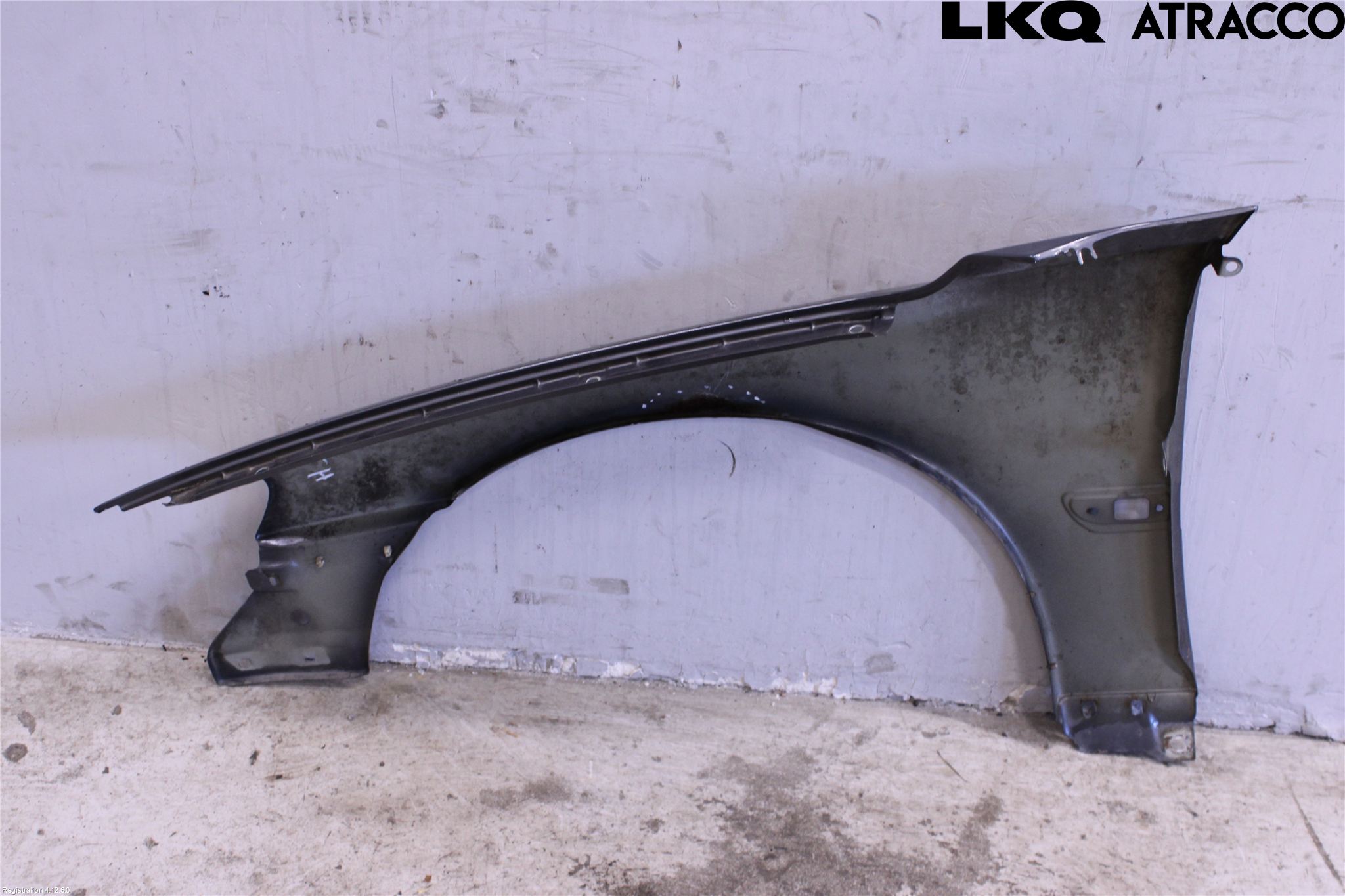 Volvo V70 05-08 Skärm Fram Höger