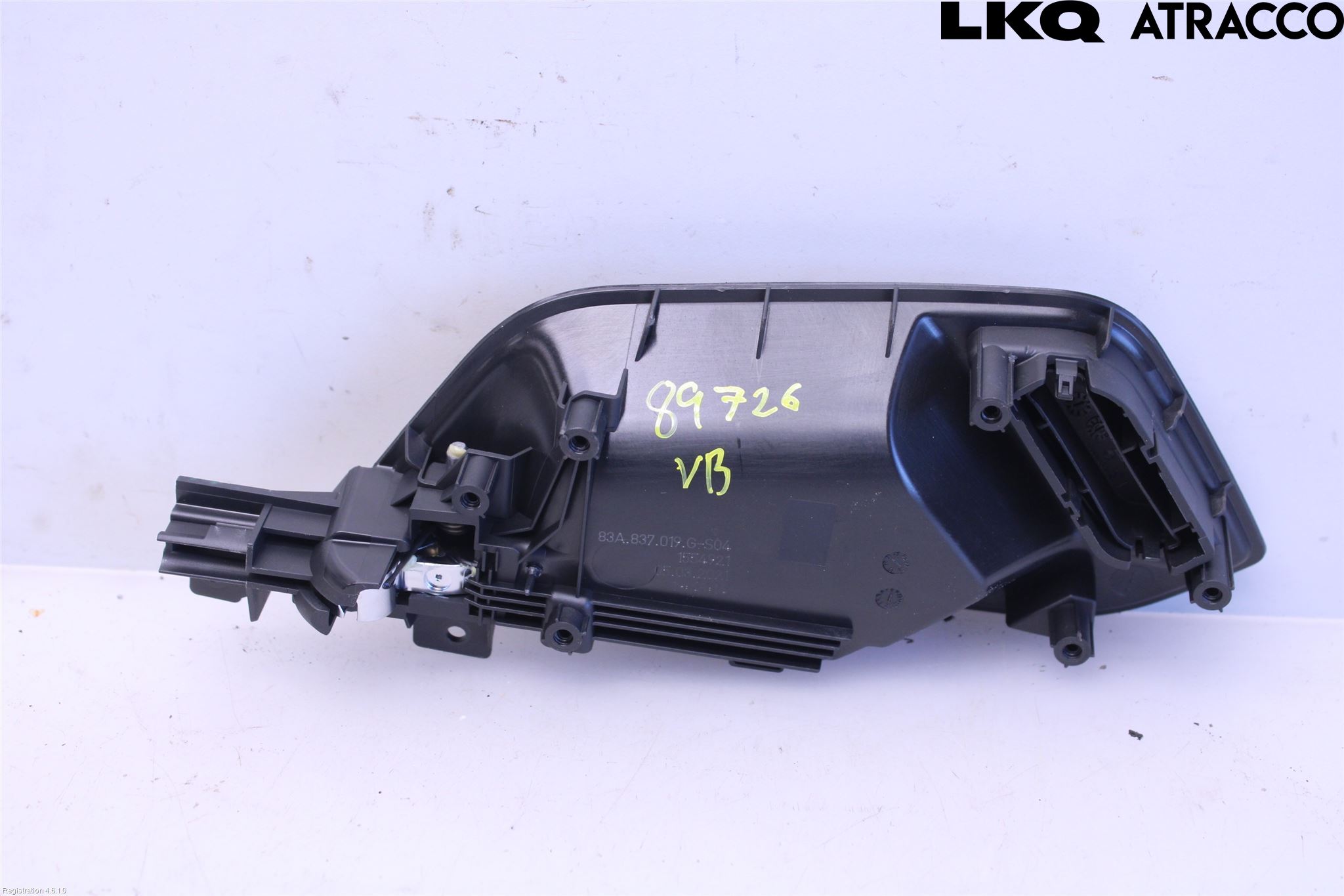 Audi Q3 F3 19- Dörrhandtag Inre Vä