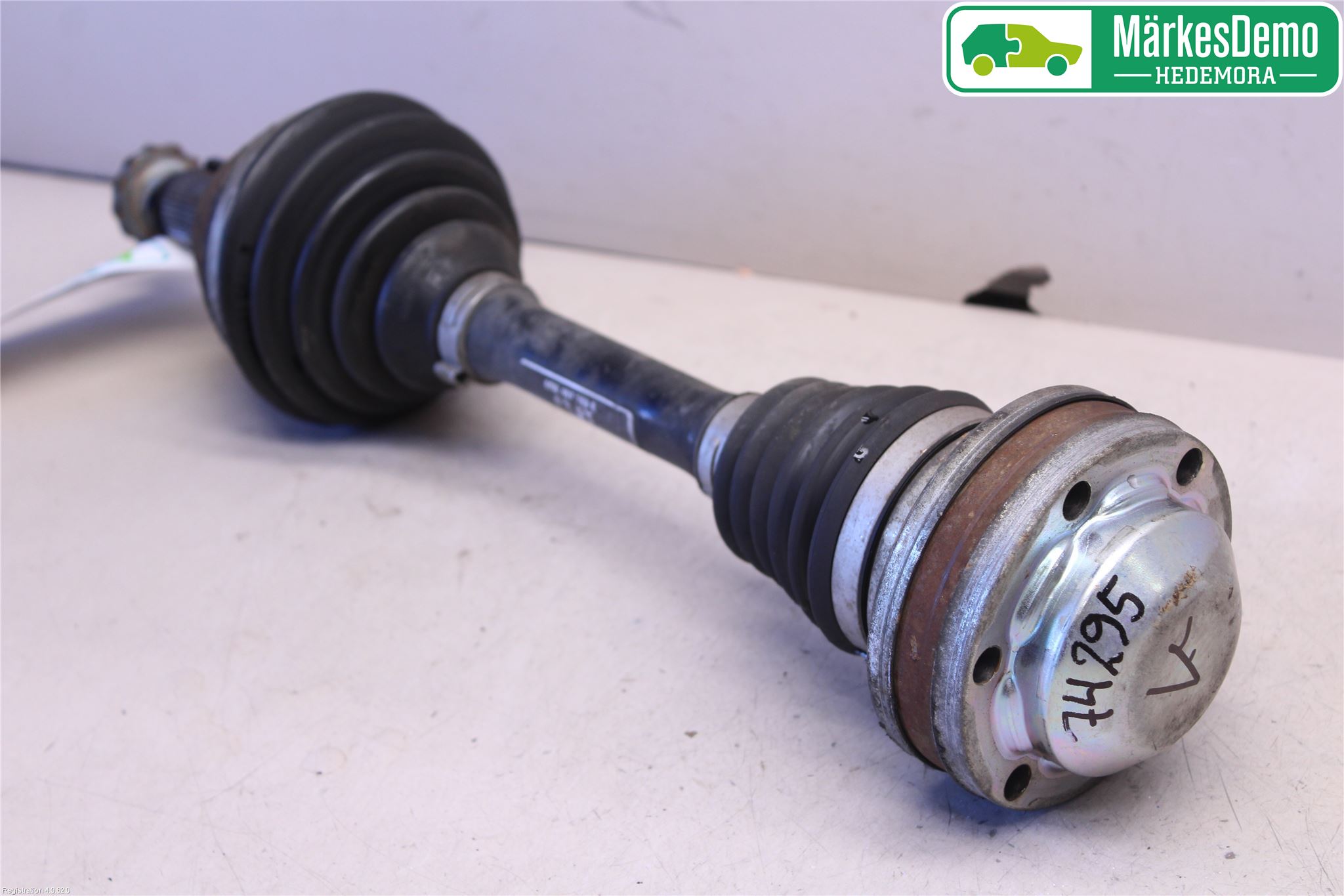 Skoda FABIA 07-14 Drivaxel Fram Vänster
