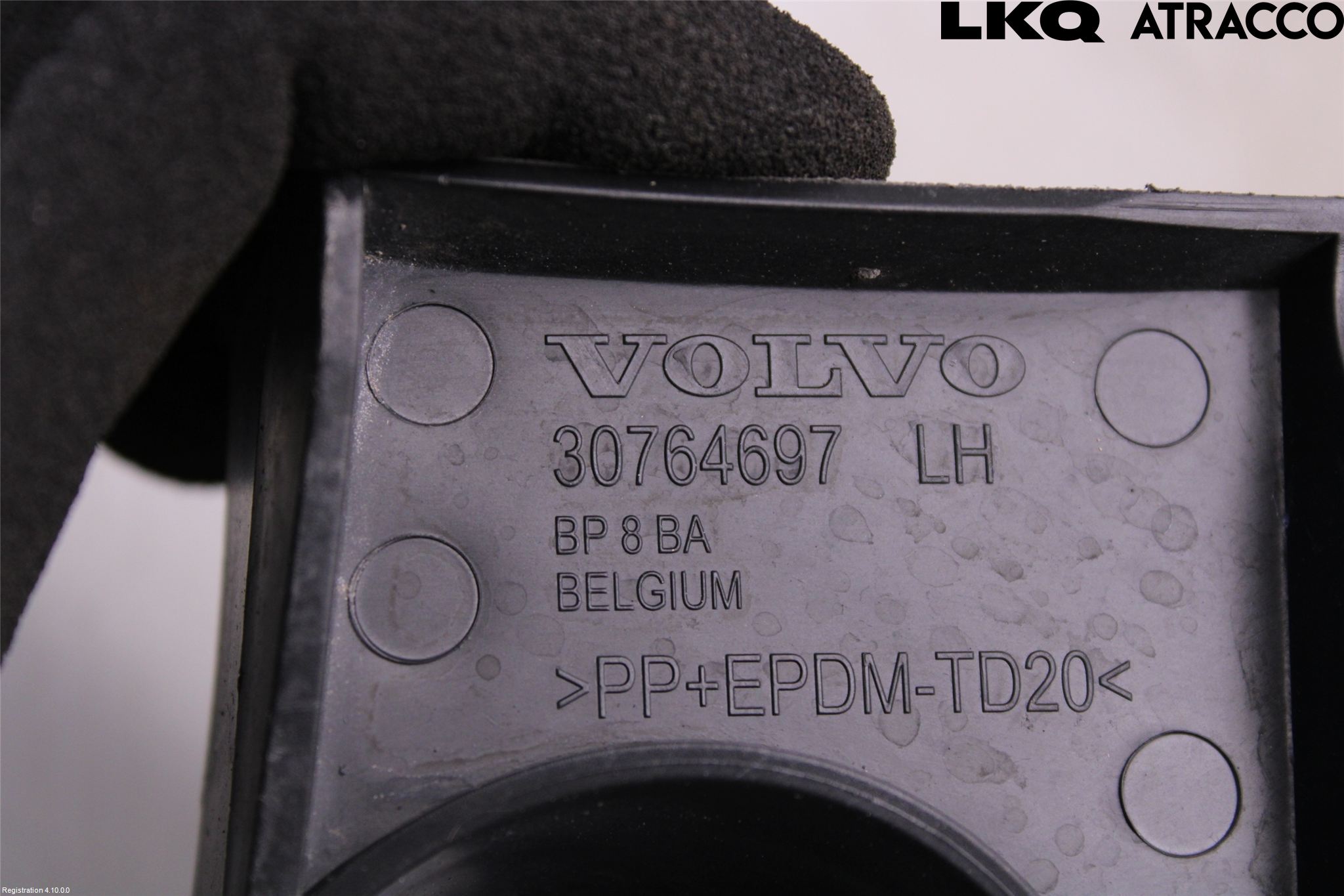 Volvo XC60 09-13 Stötfångarfäste Bak Vä
