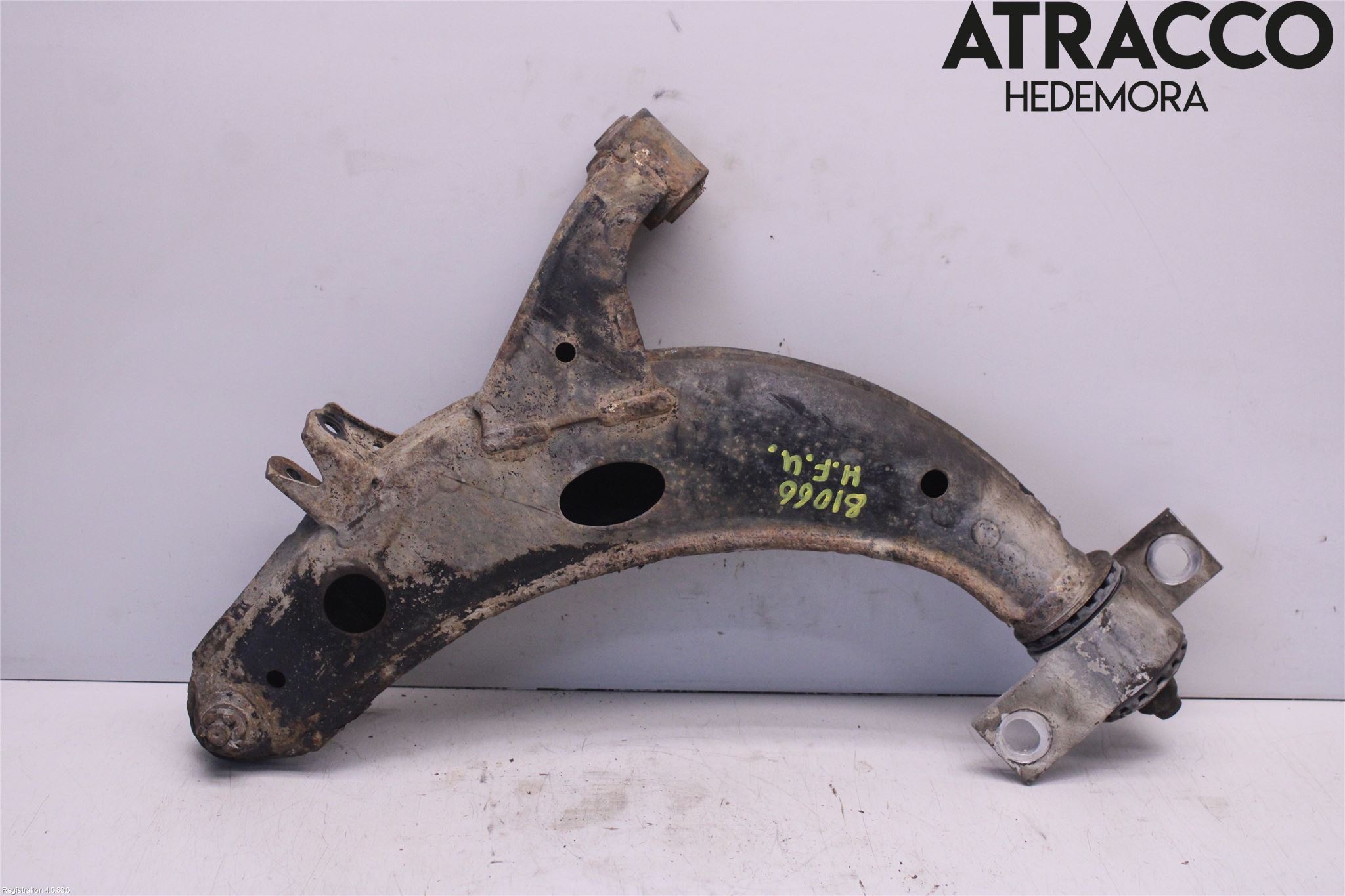 Subaru LEGACY    99-03 Bärarm Fram Undre Hö