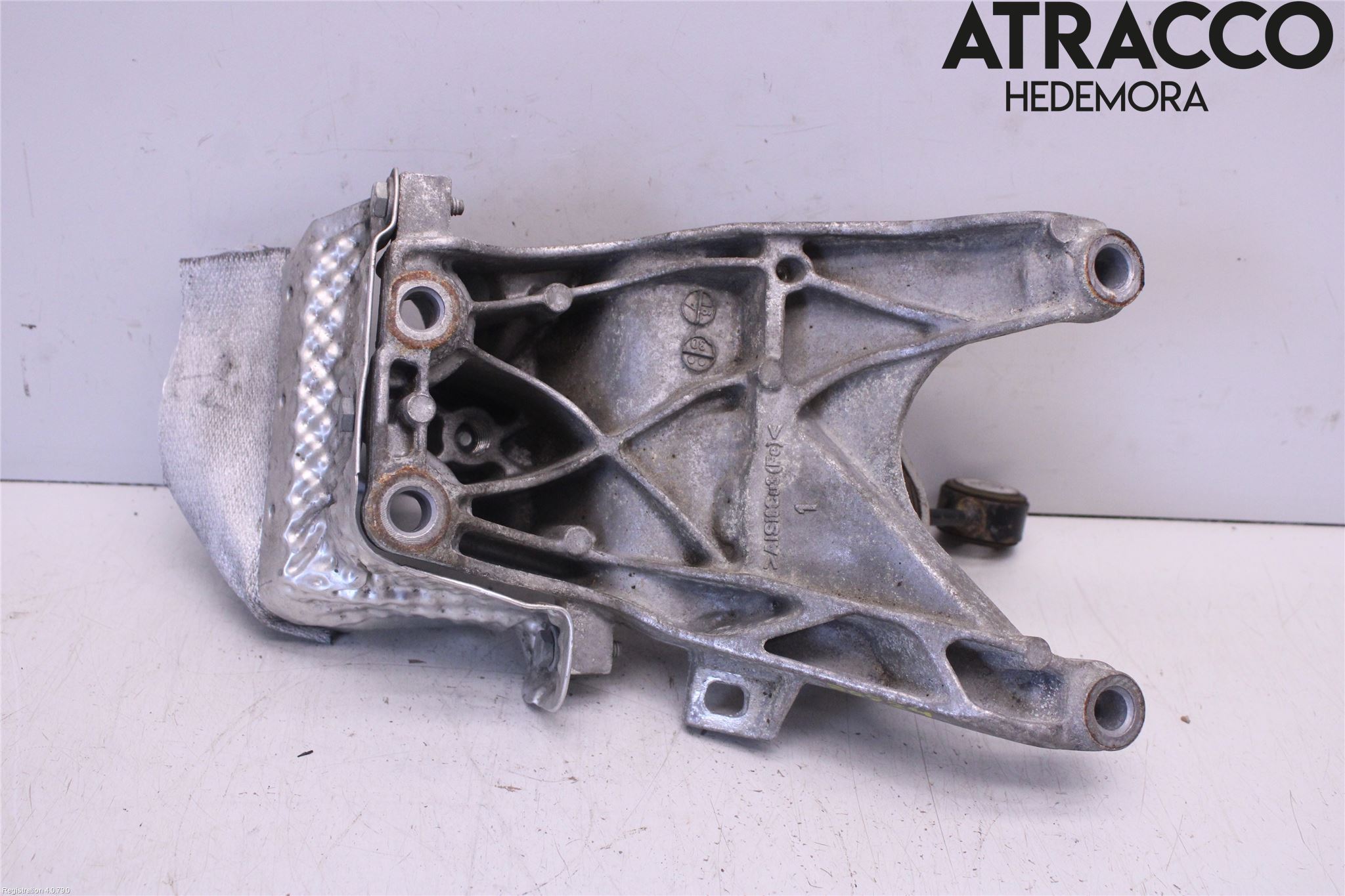 Audi A4/S4 B9 16-19 Motorfäste