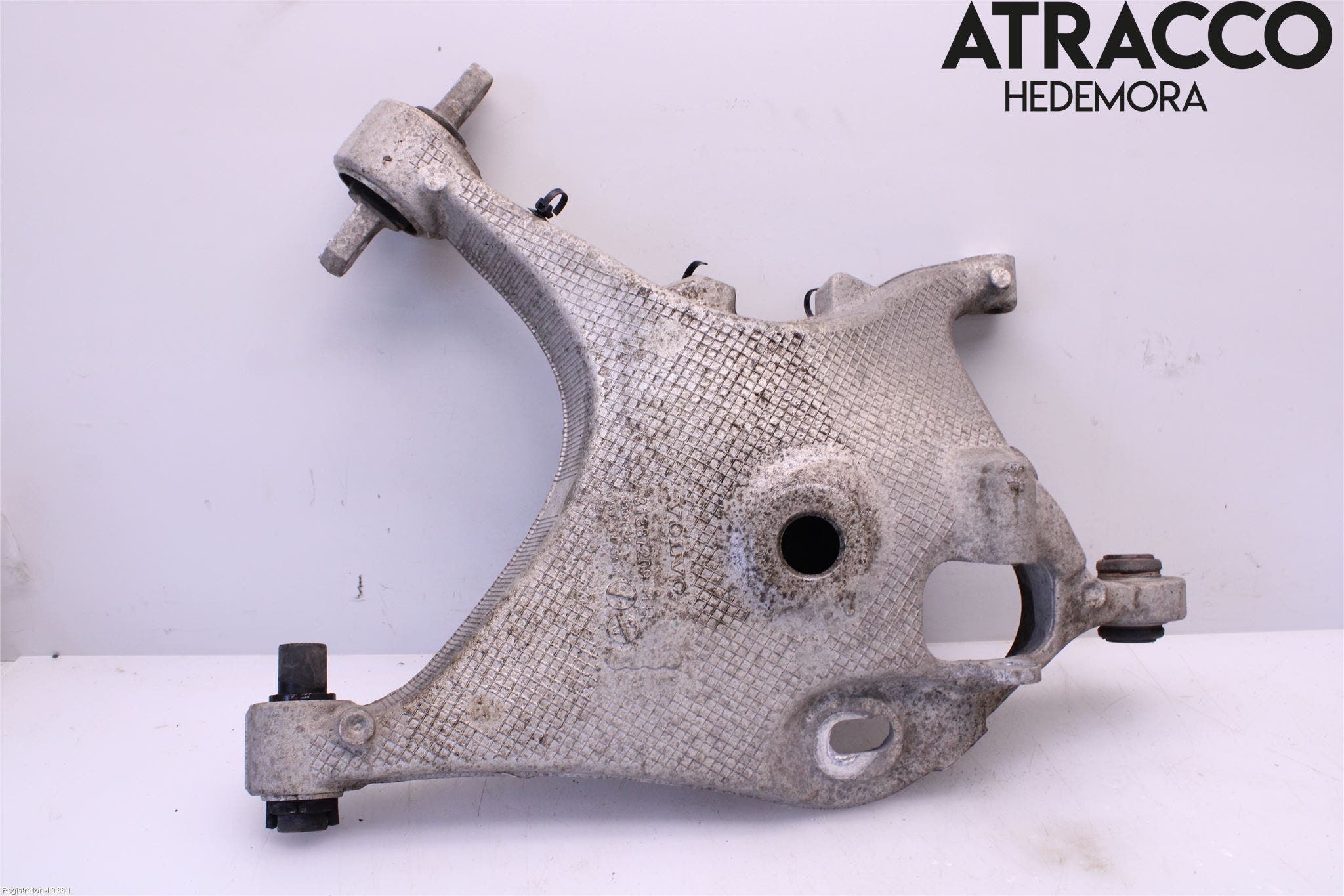 Volvo S90 17->> Bärarm Bak Vänster