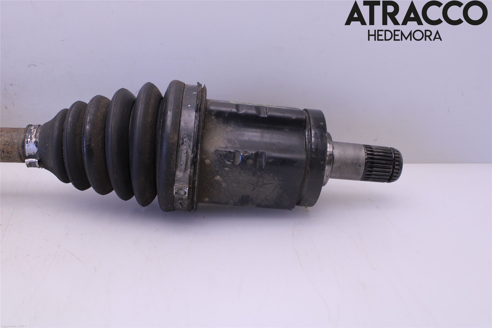 BMW 3 E46      98-05 Drivaxel Fram Vänster