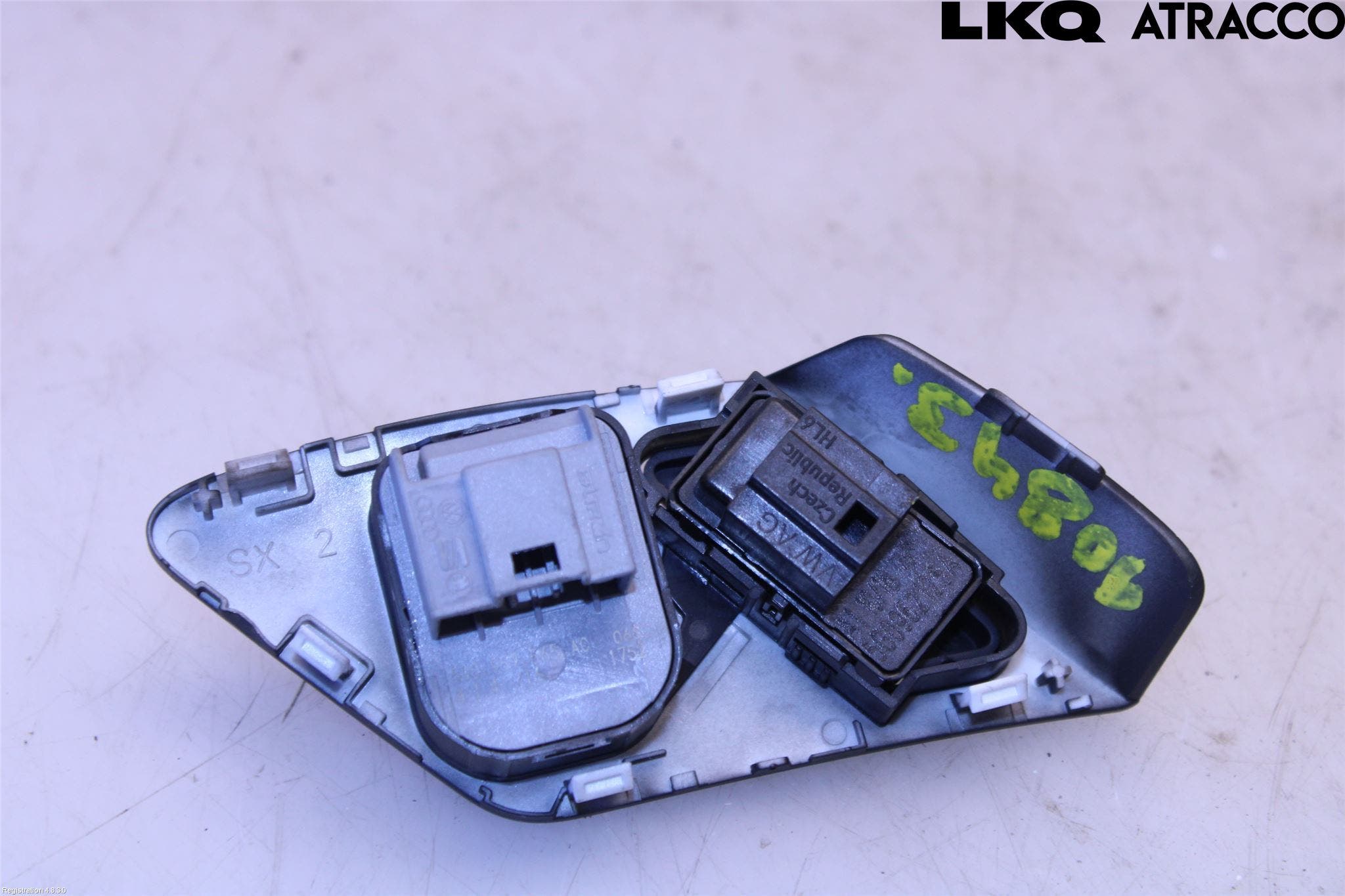 Volkswagen VW GOLF / E-GOLF VII 13-20 Strömställare Spegel