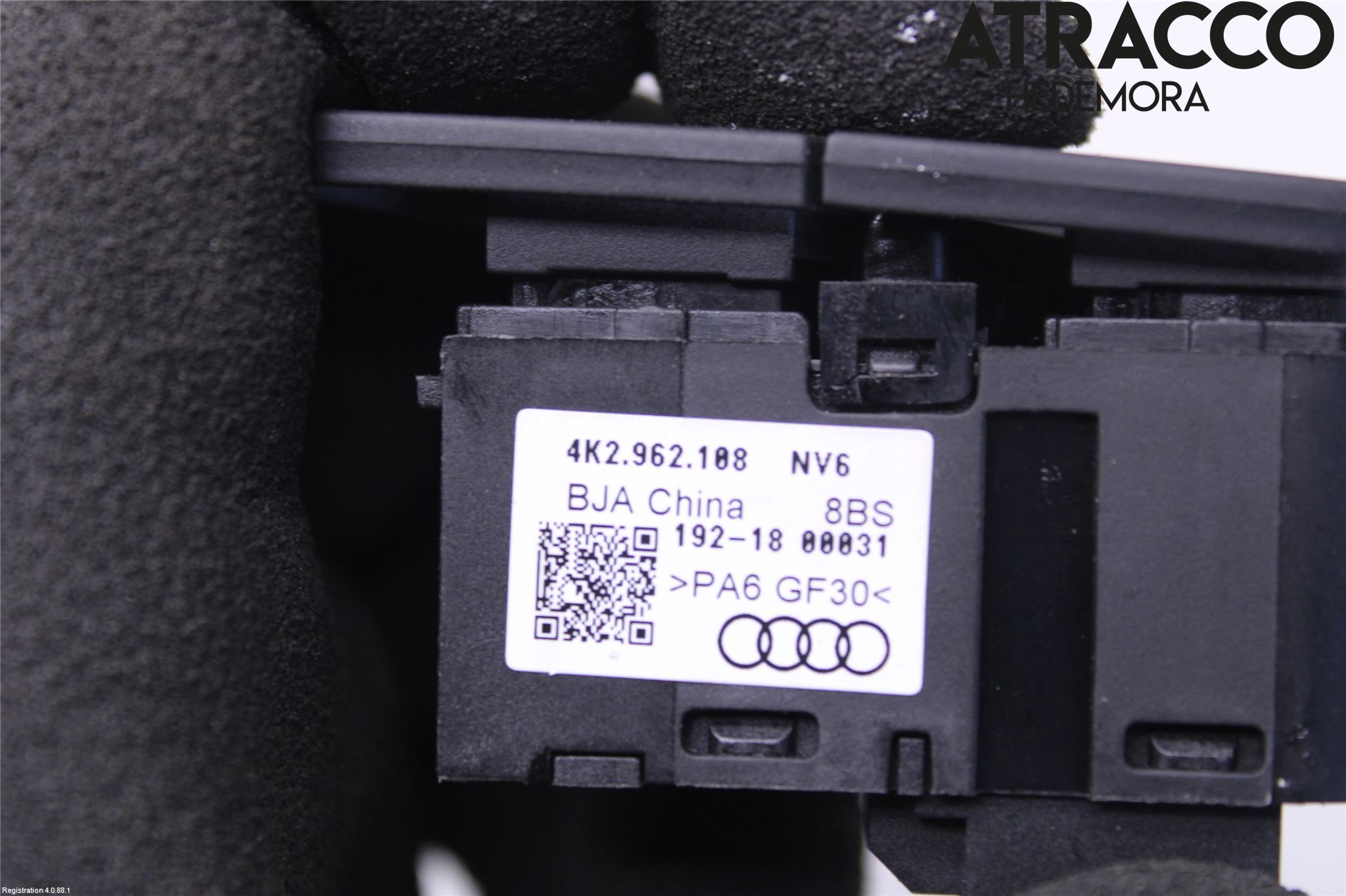 Audi A6 F2/C8 19- Strömställare Centrallås