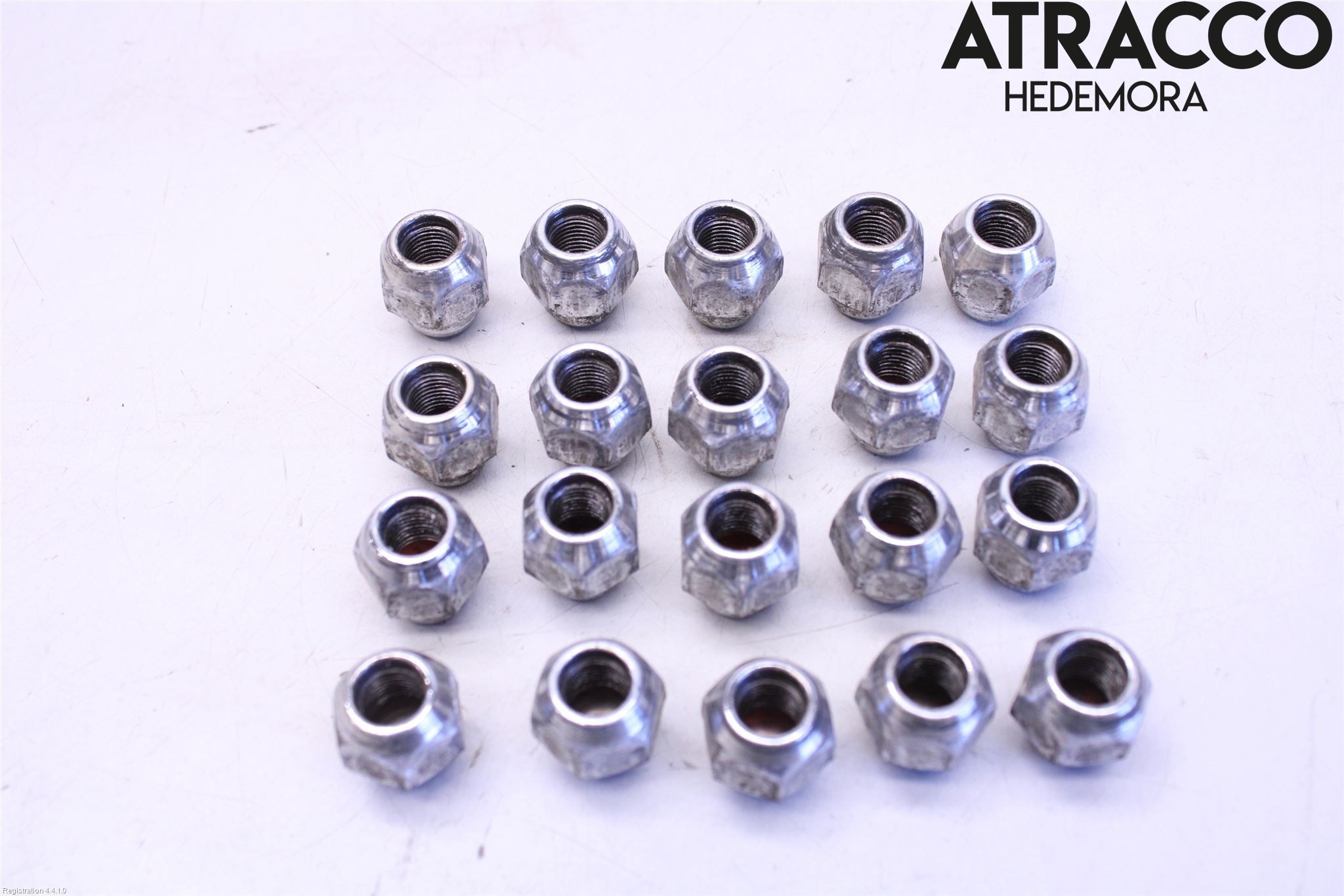 Nissan X-TRAIL 14-21 Hjulmutter-Bult-Sats