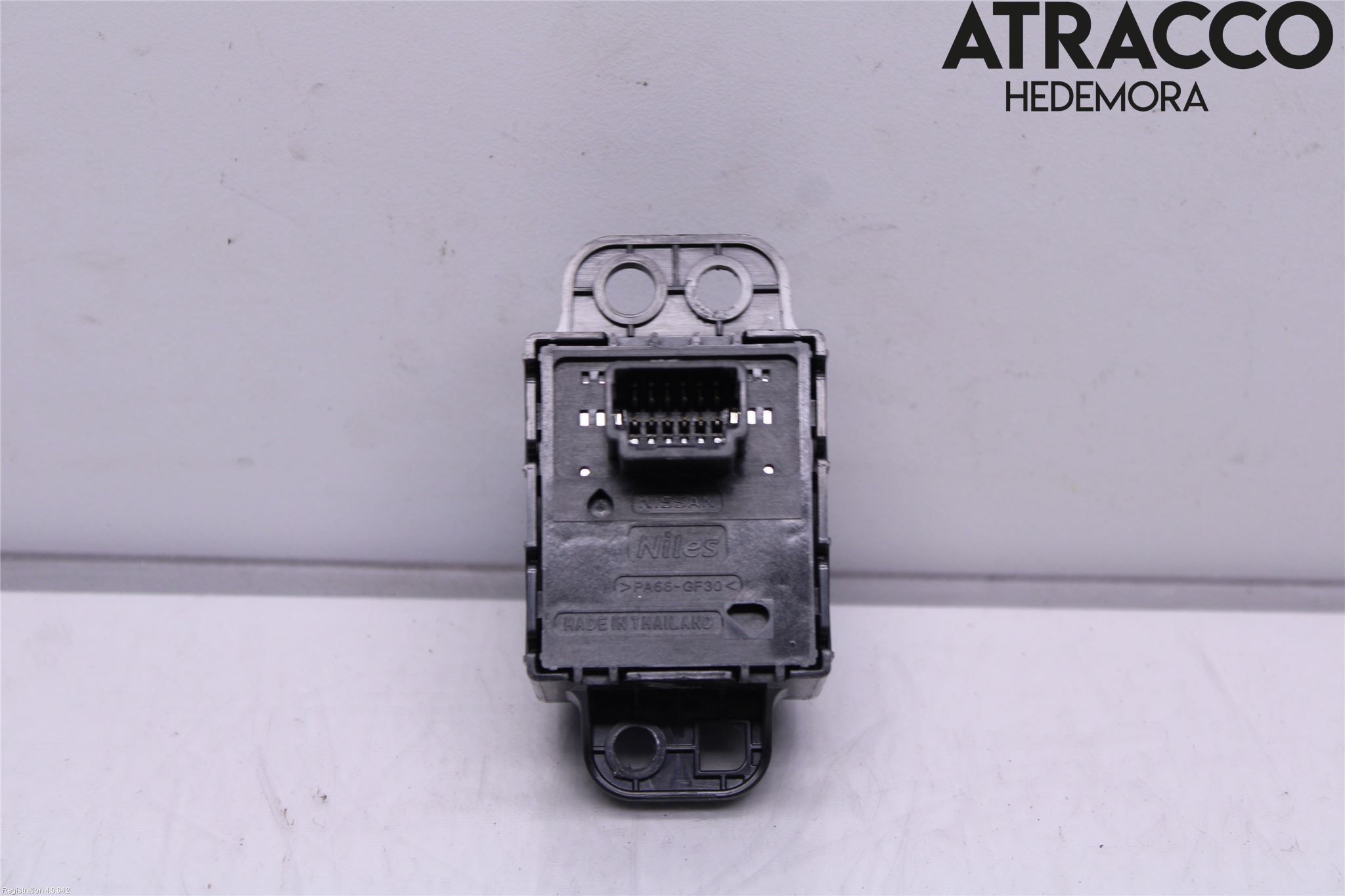 Nissan QASHQAI 17-21 Parkeringsbroms Elmanövrerad