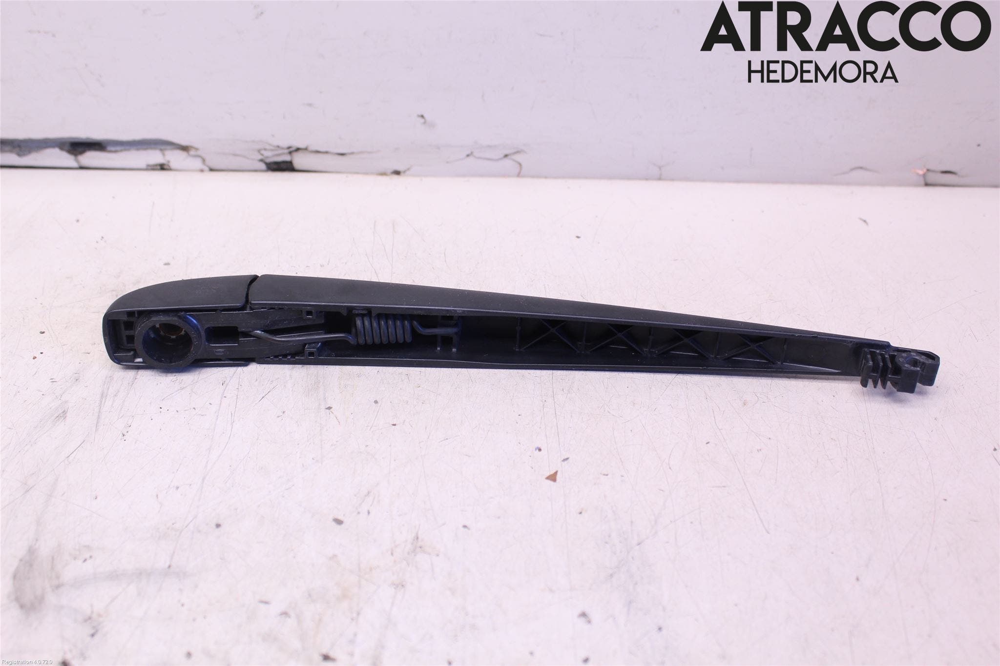 Toyota C-HR 16-23 Torkararm-Bakruta