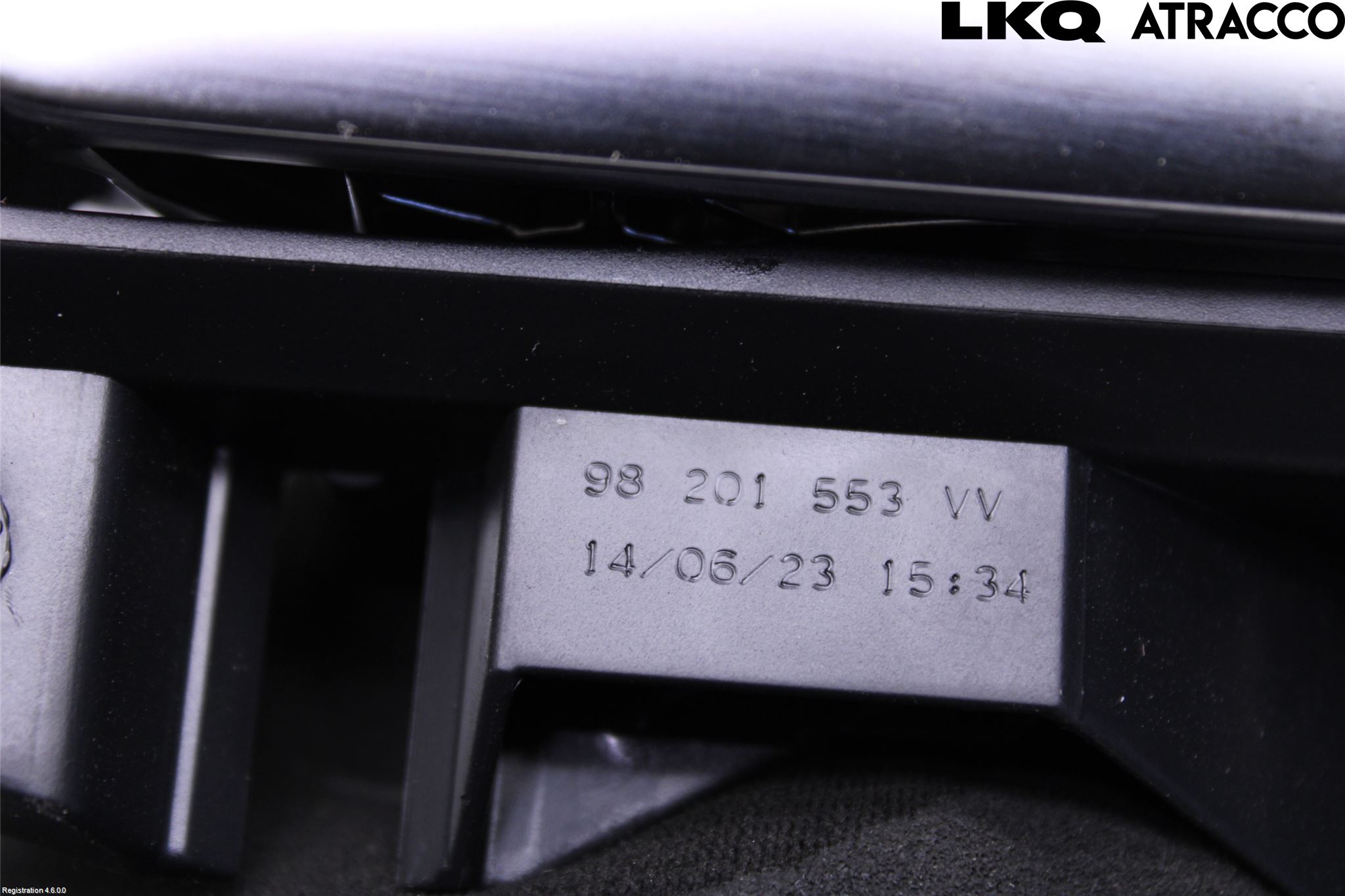 Peugeot 2008/E-2008 20- Dörrhandtag Inre Vä