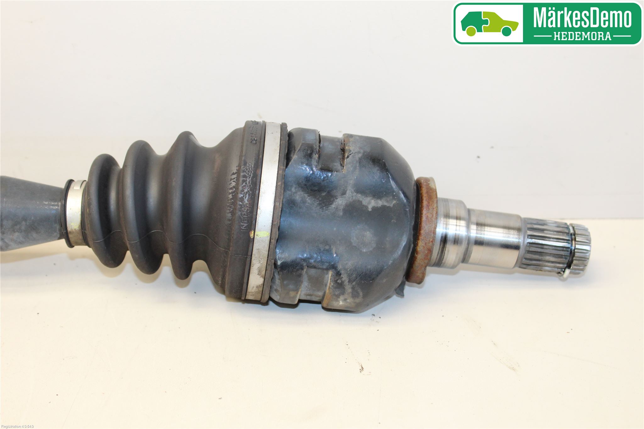 Toyota AURIS 10-12 Drivaxel Fram Höger