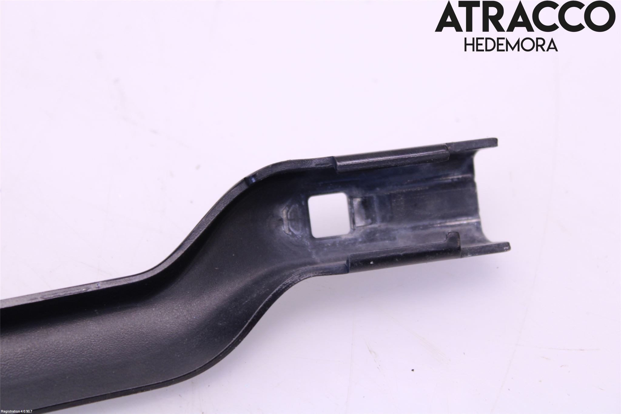 BMW 5 G30/G31/F90 17-23 Torkararm Armar Vindruta