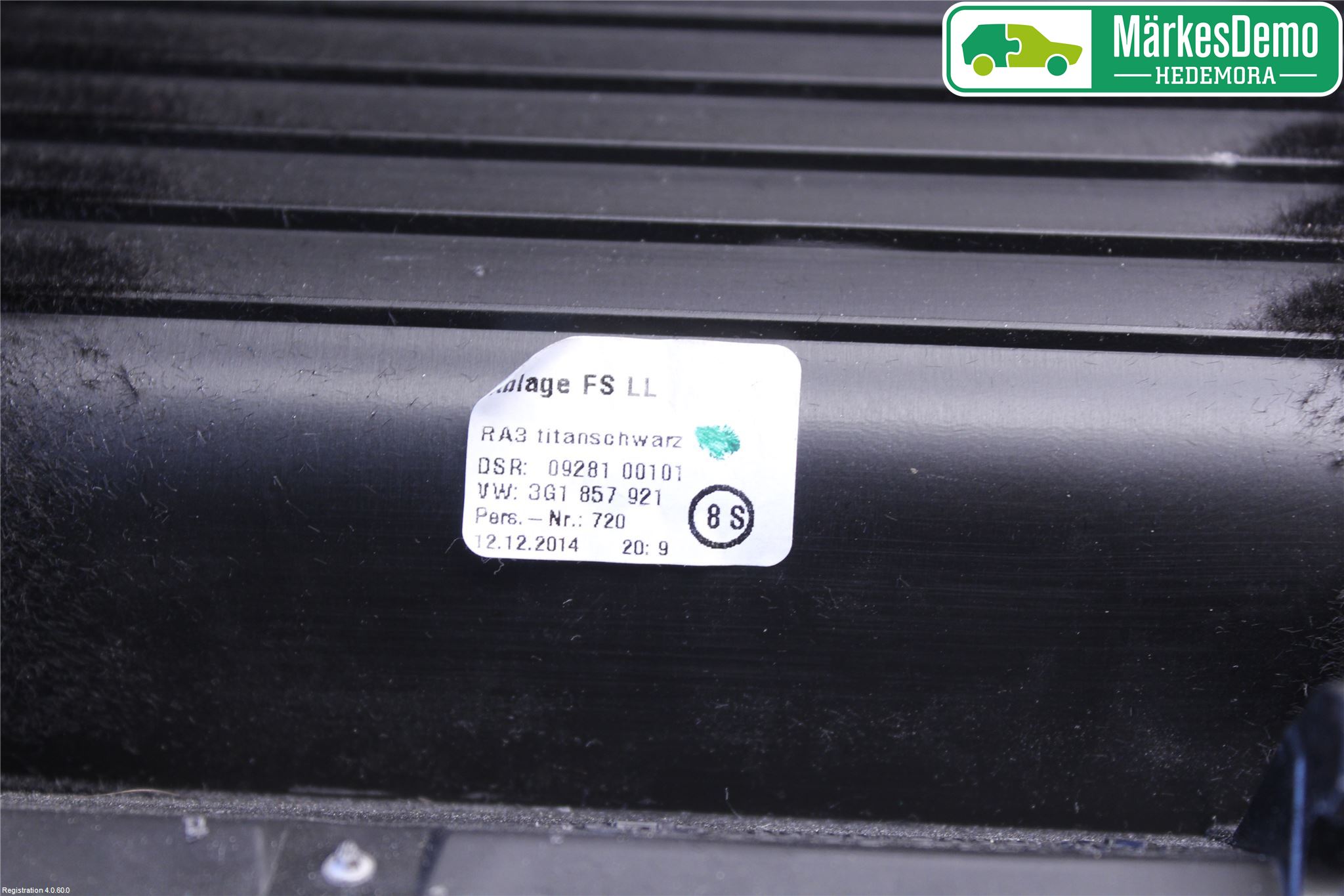 Volkswagen VW PASSAT 15-19 Instrumentbräda Förvaringsfack