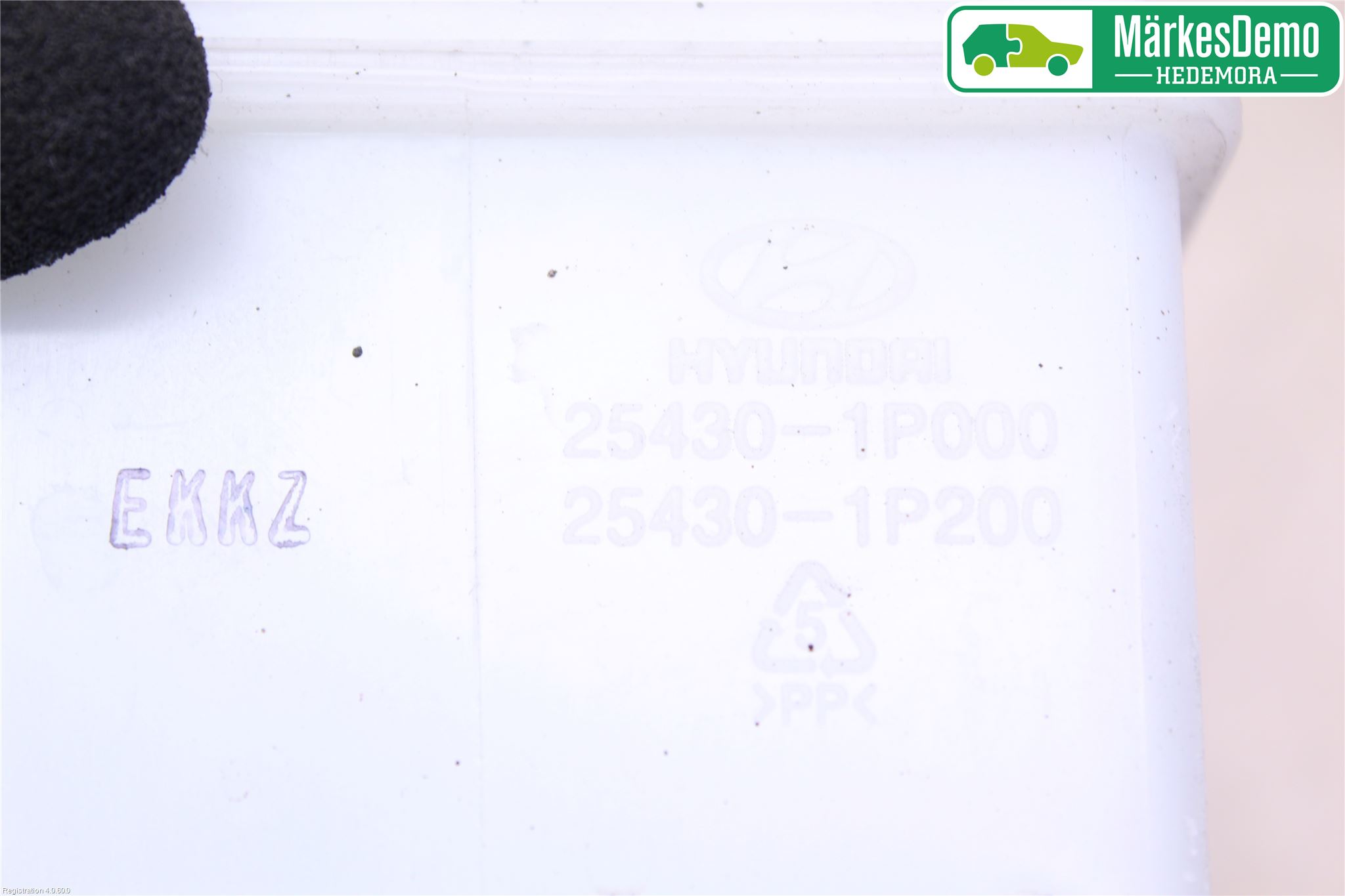Kia VENGA 10-19 Expansionstank