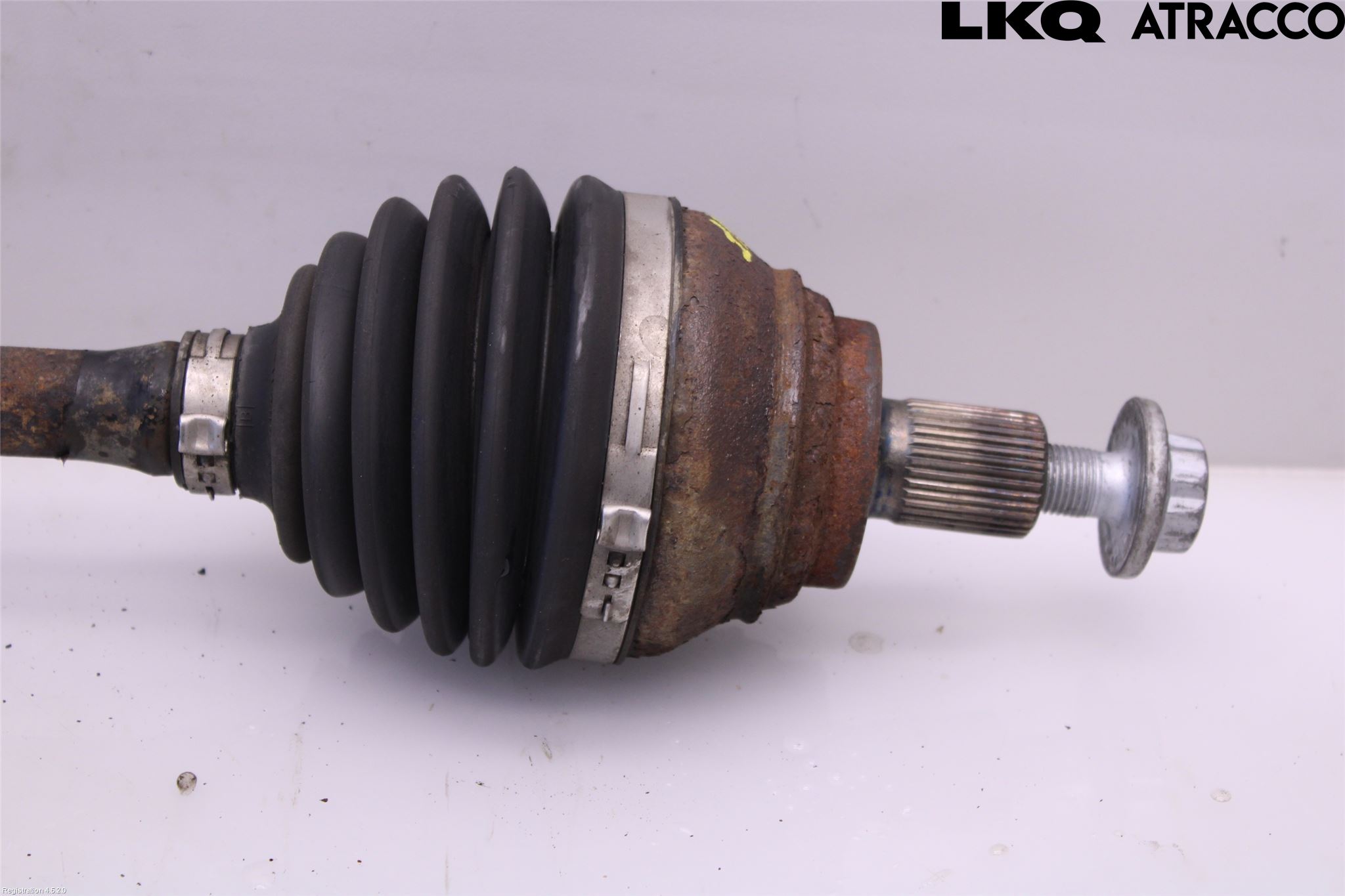 Volkswagen VW PASSAT 15-19 Drivaxel Fram Vänster