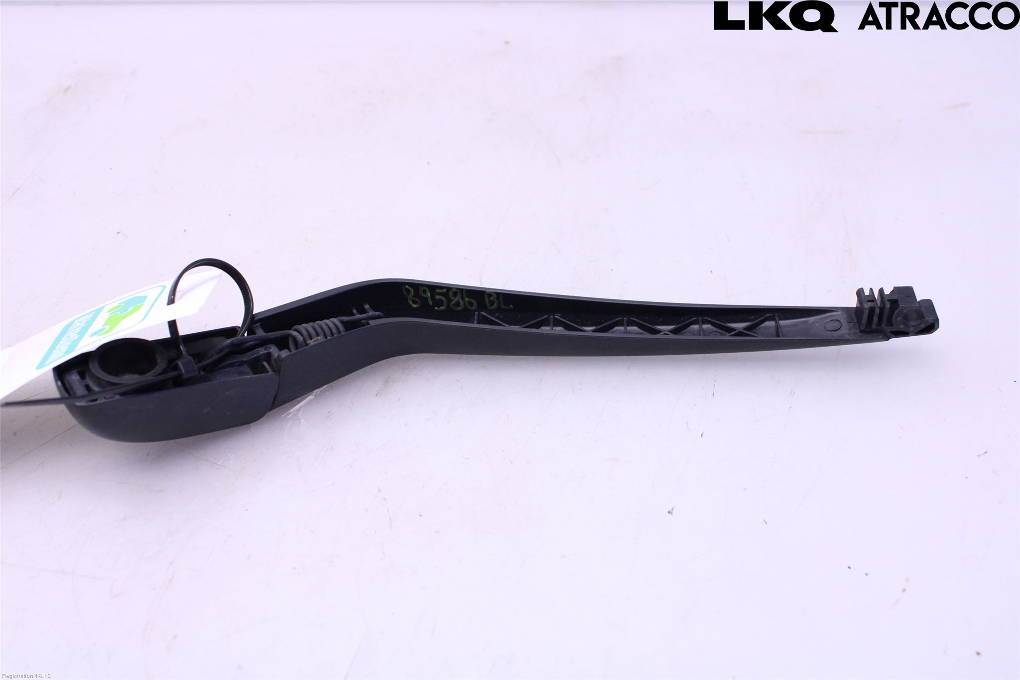 Toyota VERSO-S 11-16 Torkararm-Bakruta