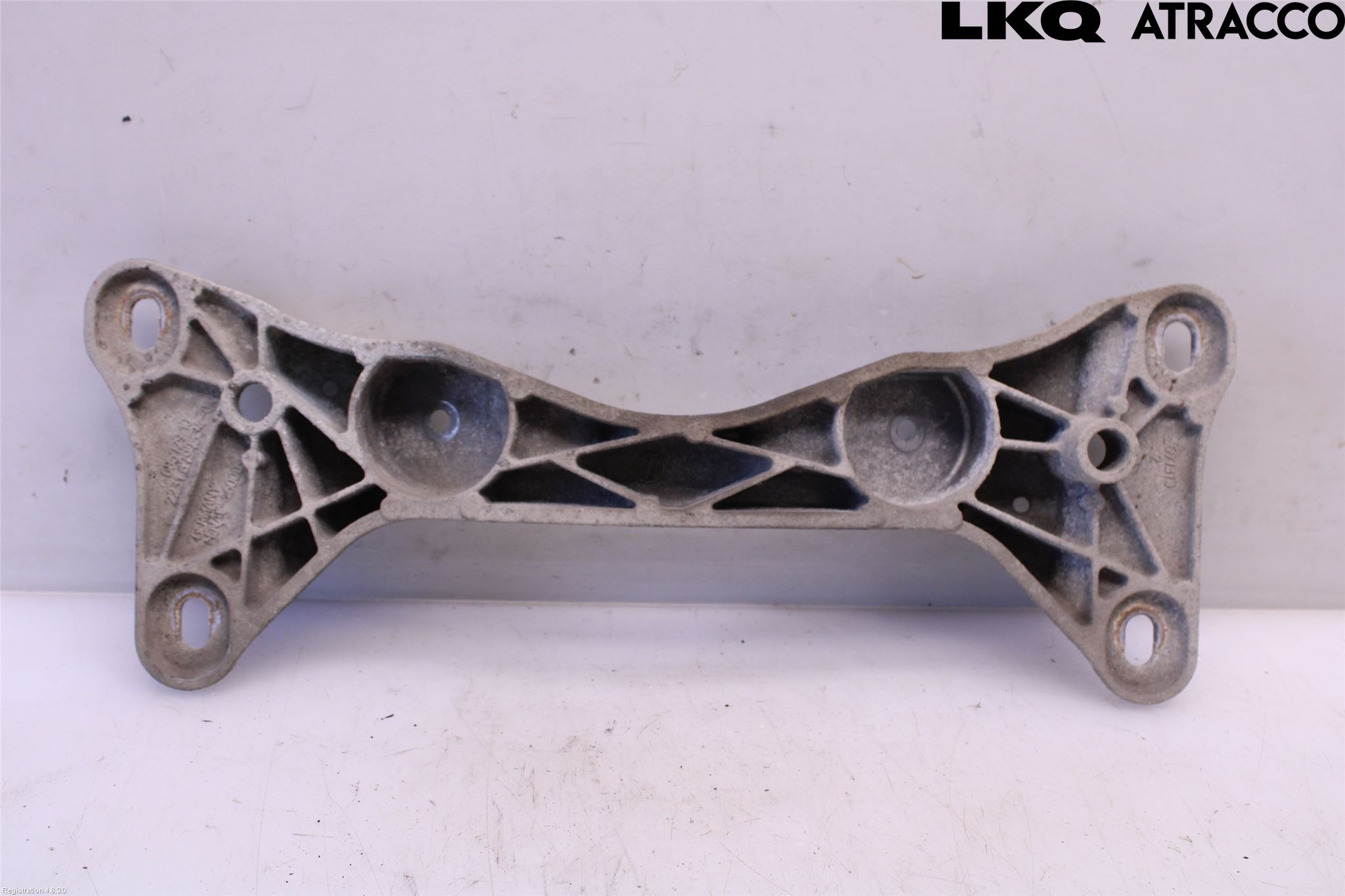 BMW 1 E87/81 5D/3D 03-11 Växellådsbalk