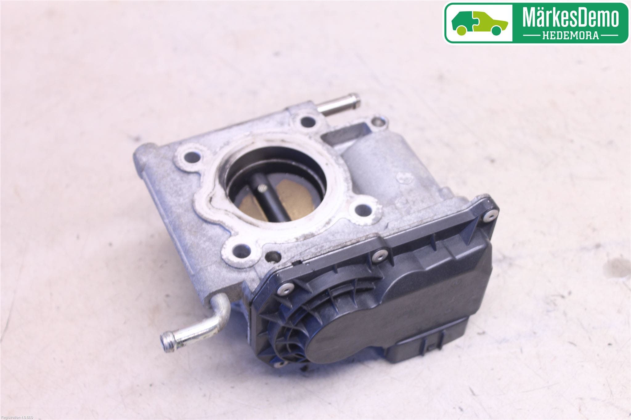 Mazda 2 (DE) 08-15 Injspjällhus