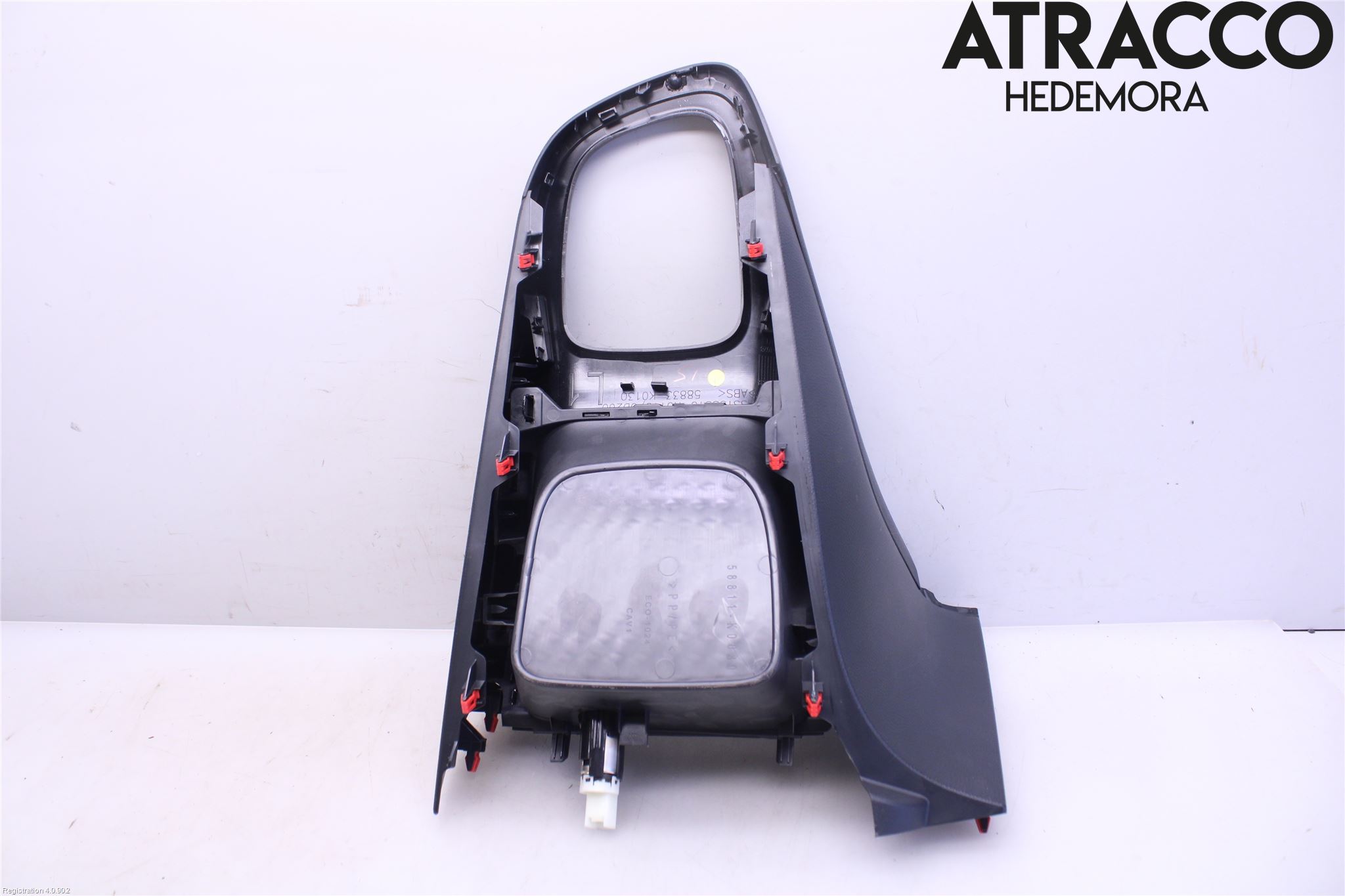 Toyota YARIS XP21 20- Instrumentkonsoll Mitt