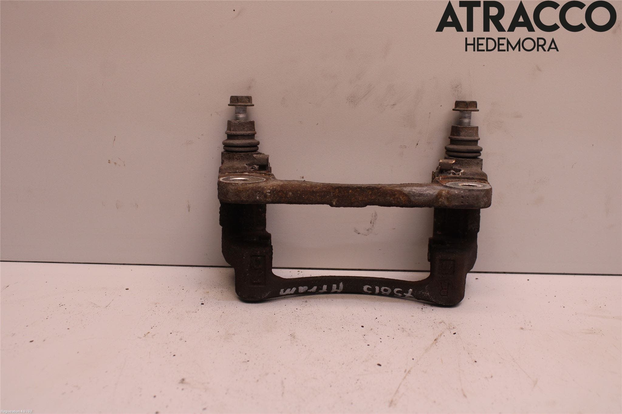 Lexus CT 200h Bromsokshållare