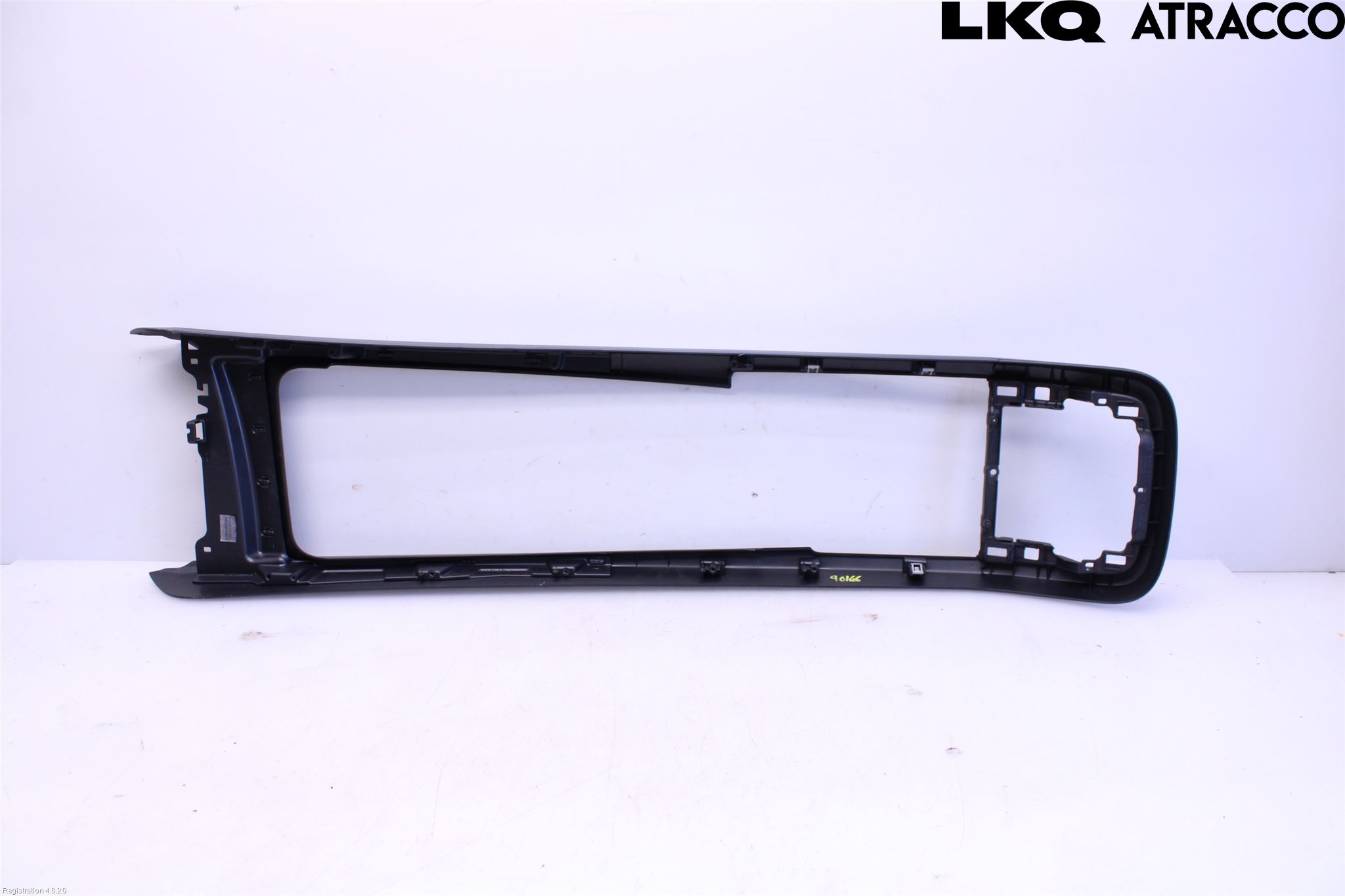 Volvo XC60 18- Instrumentkonsoll Mitt