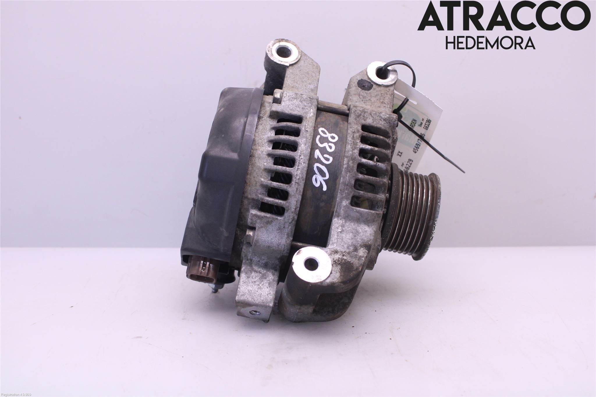 Toyota AVENSIS 09-15 Generator