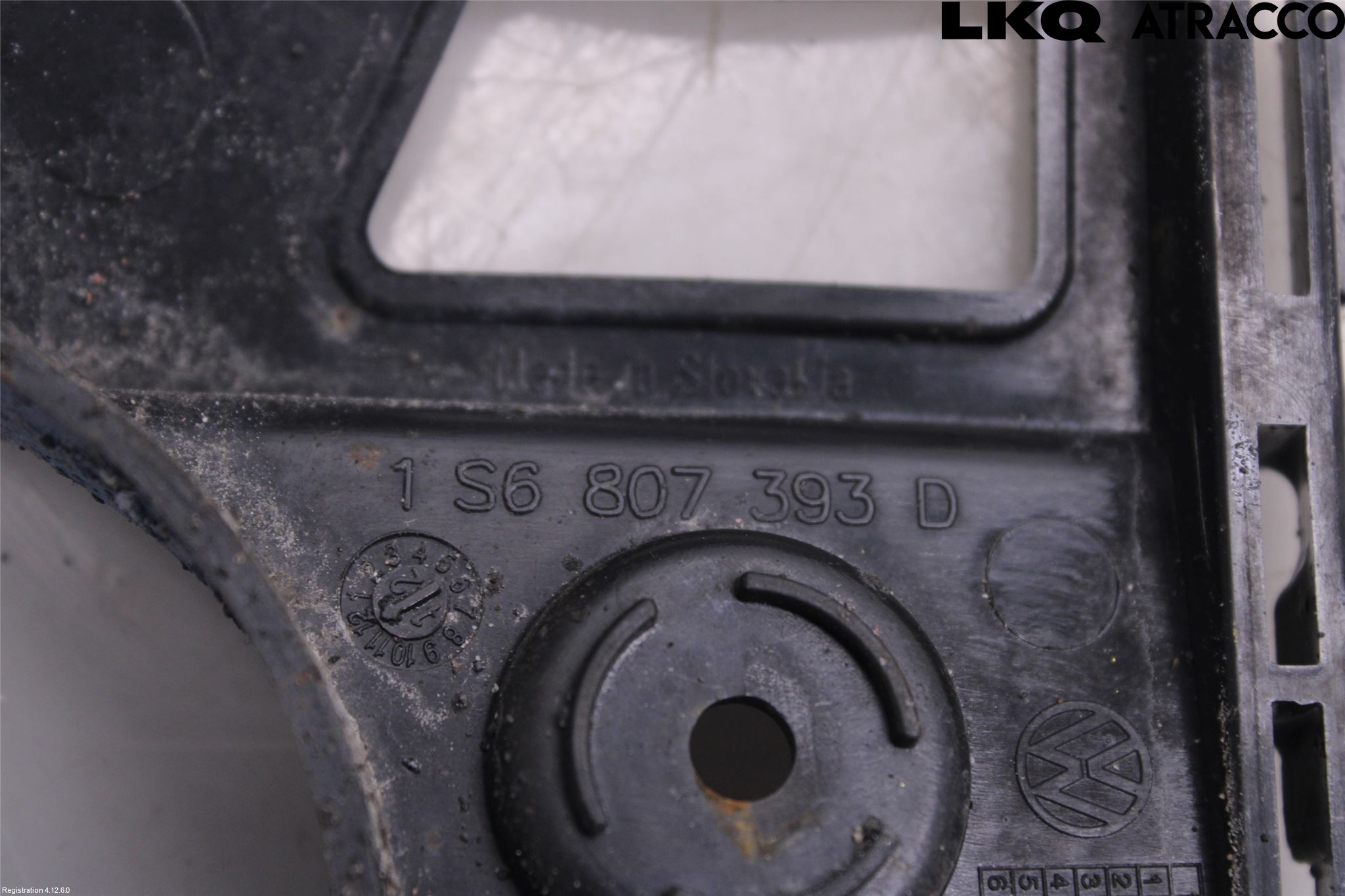 Volkswagen VW UP! / E-UP! Stötfångarfäste Bak Vä