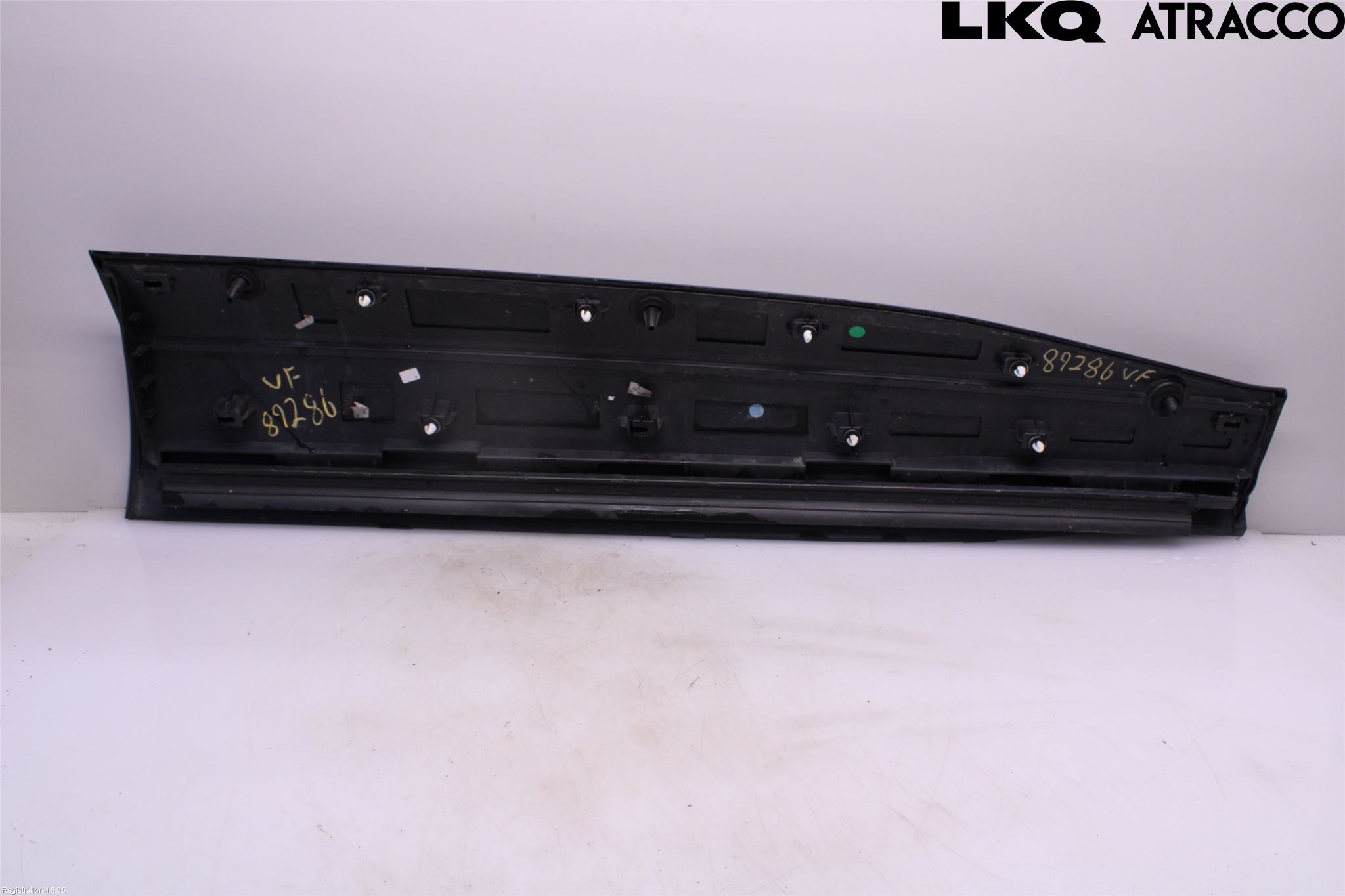 Jaguar I-PACE 18- Dörr Dekorlist Fram Vä