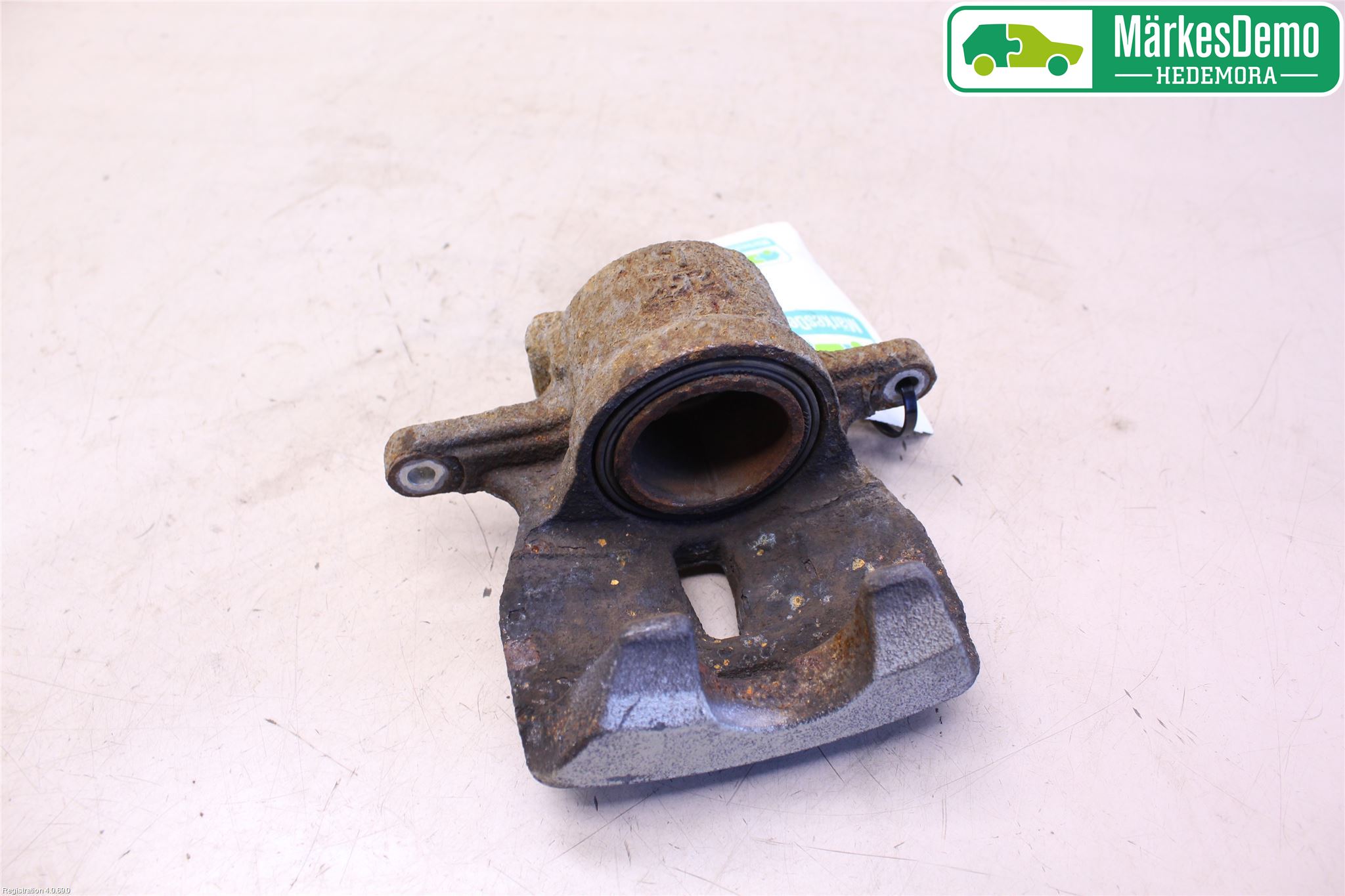 Toyota YARIS XP130 12-14 Bromsok Fram Vänster
