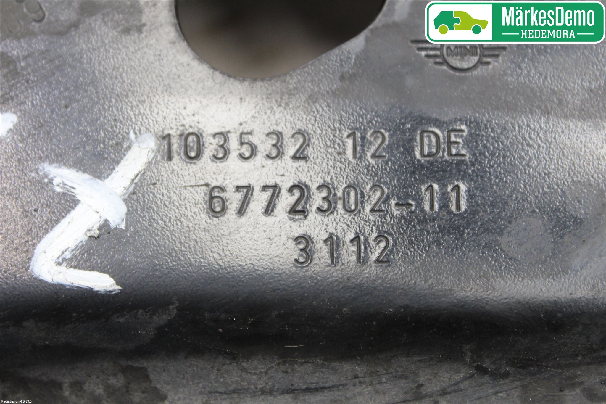 Mini CLUBMAN R55 06-14 Bärarm Fram Undre Hö