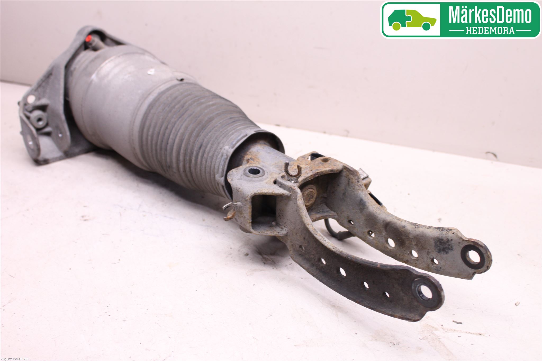 Porsche CAYENNE 03- Fjäderben Fram Vänster