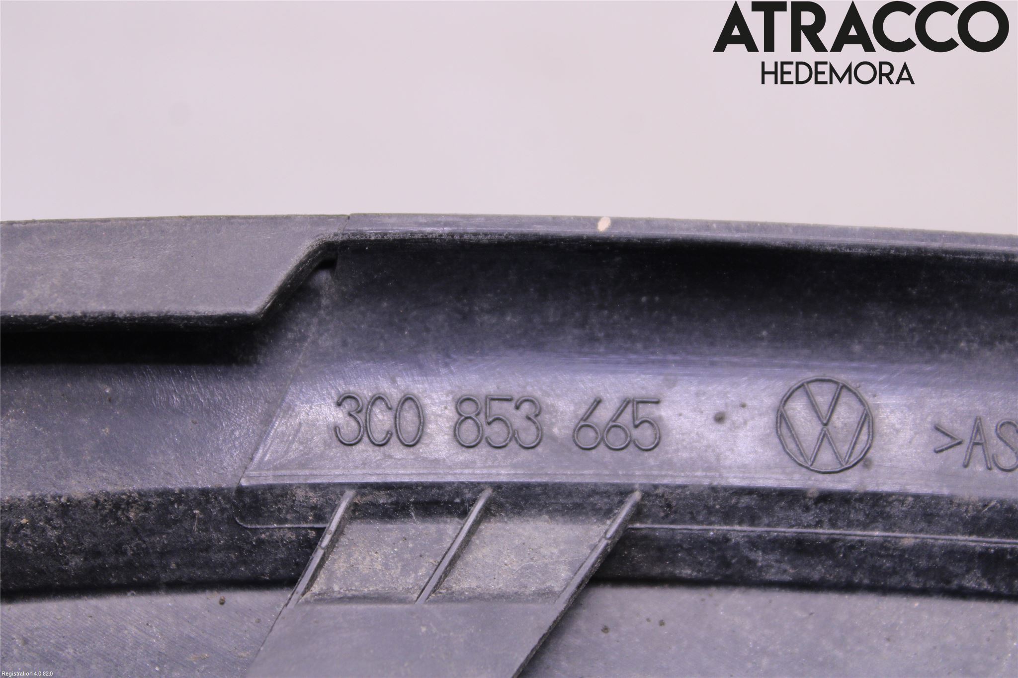 Volkswagen VW PASSAT 05-11 Grilldel Vänster