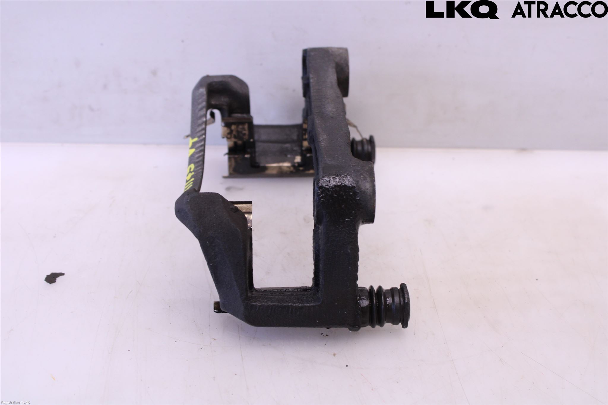 Nissan JUKE 14-19 Bromsokshållare