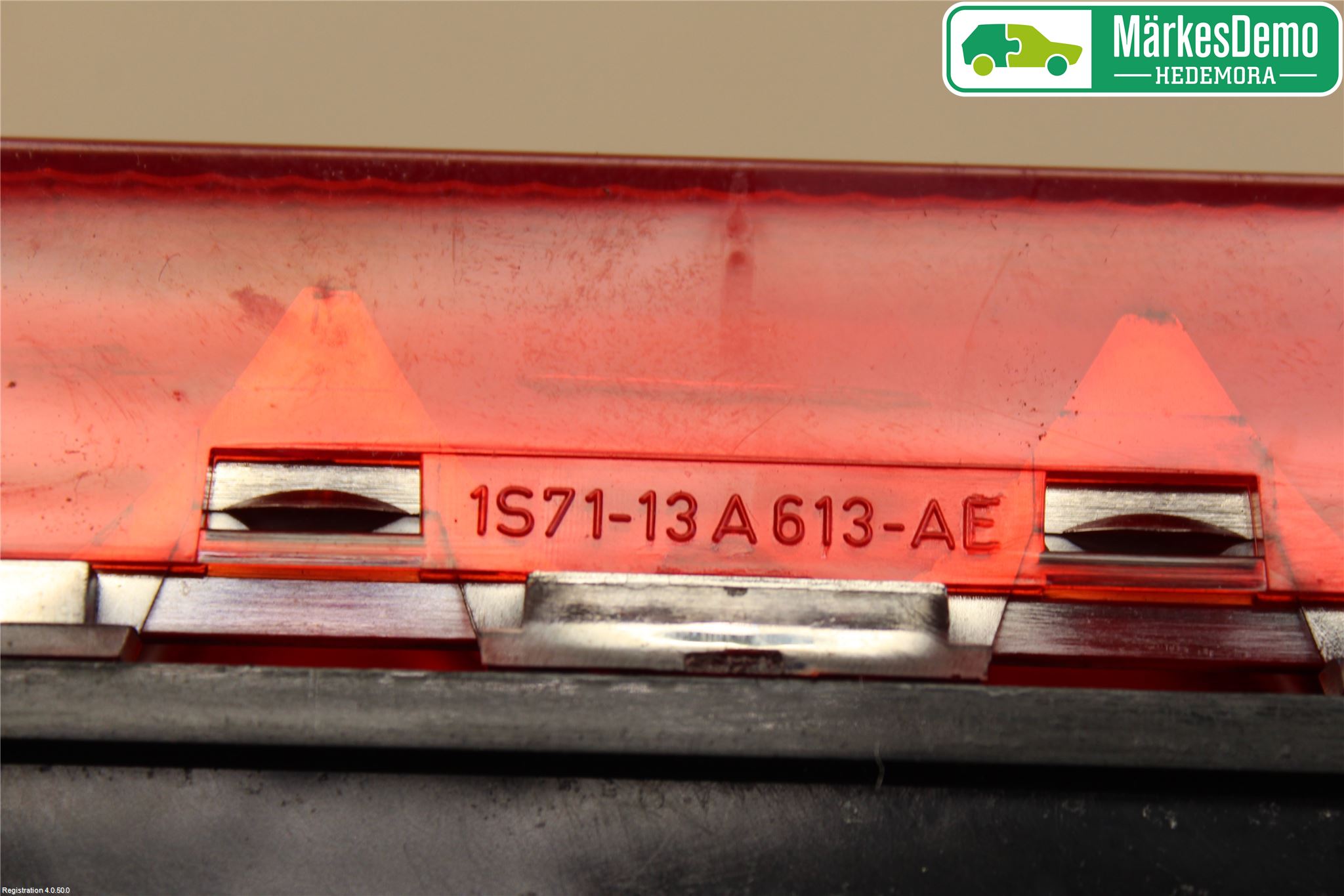 Ford FOCUS     04-07 Bromsljus Bakruta