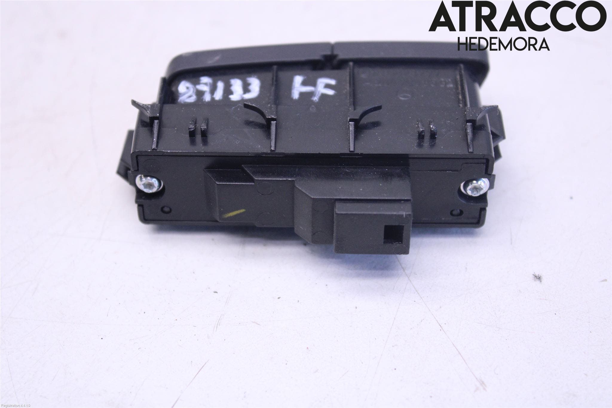 Mercedes-Benz MB GL/GLS-KLASS (X166) 12-19 Strömställare Centrallås