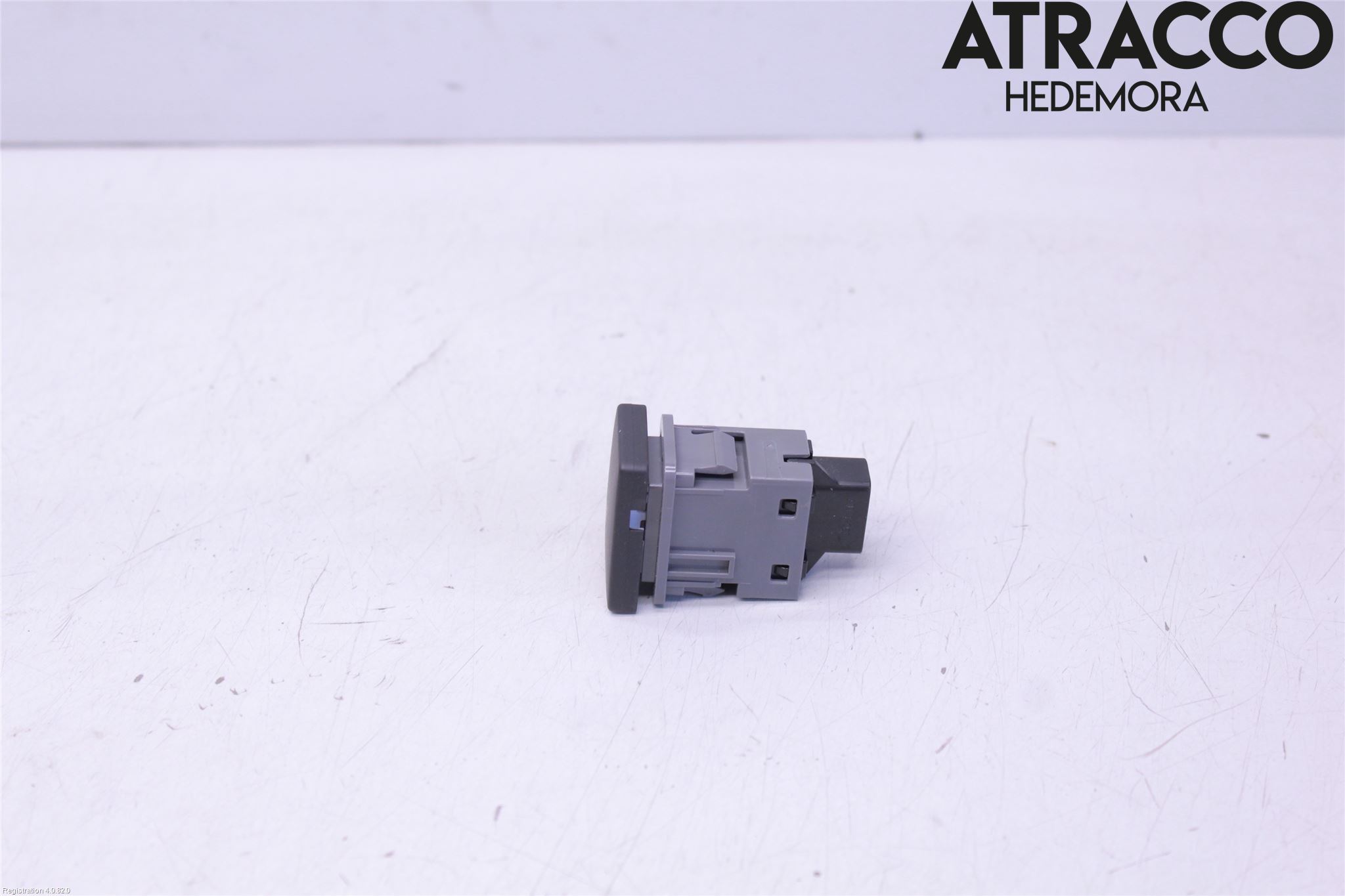 Toyota C-HR 16-23 Strömställare Tanklucka