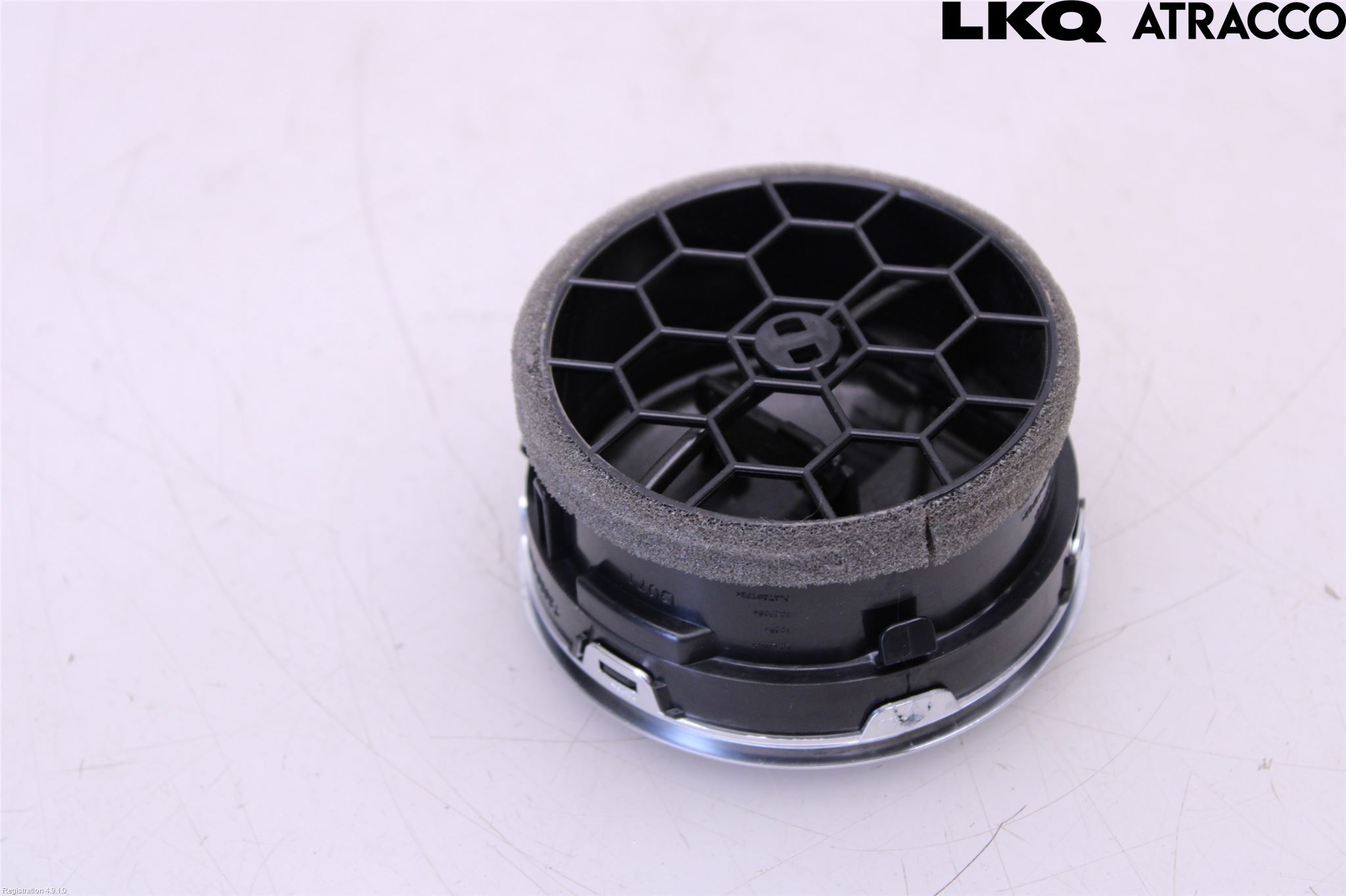 Suzuki VITARA 15- Defrosterkanal-Munstycke