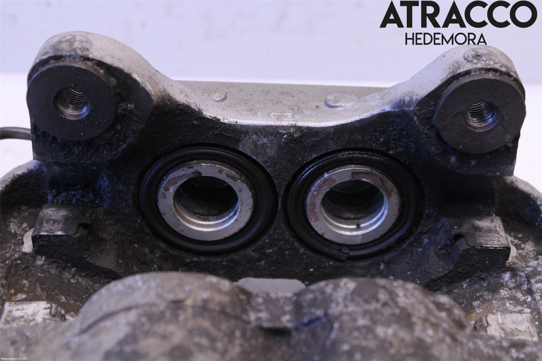 BMW 5 G30/G31/F90 17-23 Bromsok Fram Vänster