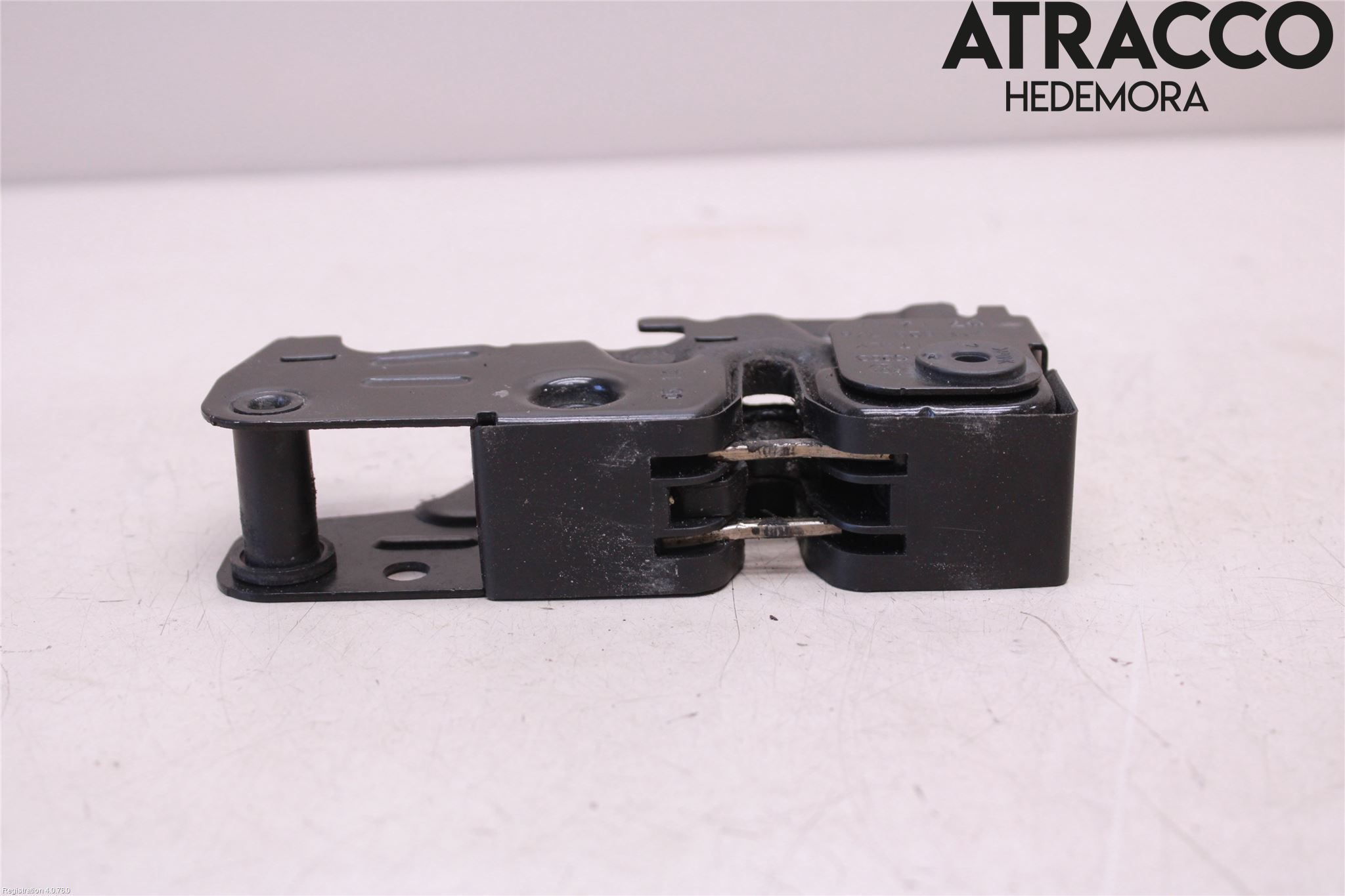 Audi A4 12-15 Huvlås