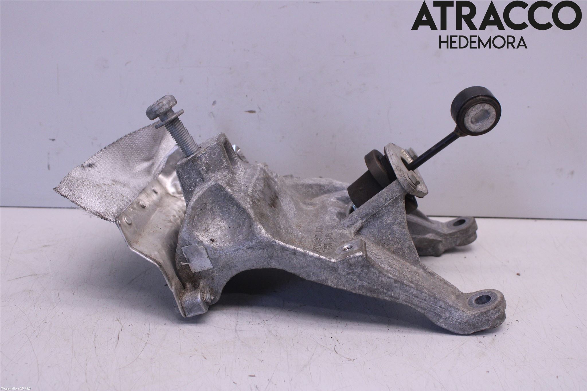 Audi A4/S4 B9 16-19 Motorfäste