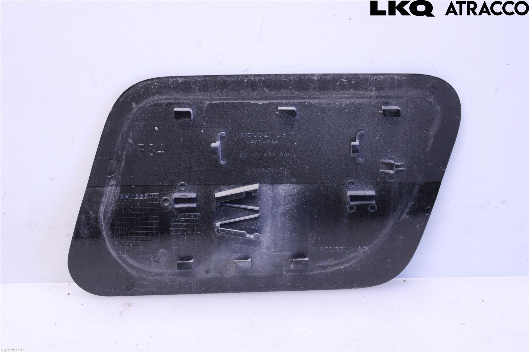 Peugeot 3008 17-24 Tanklucka