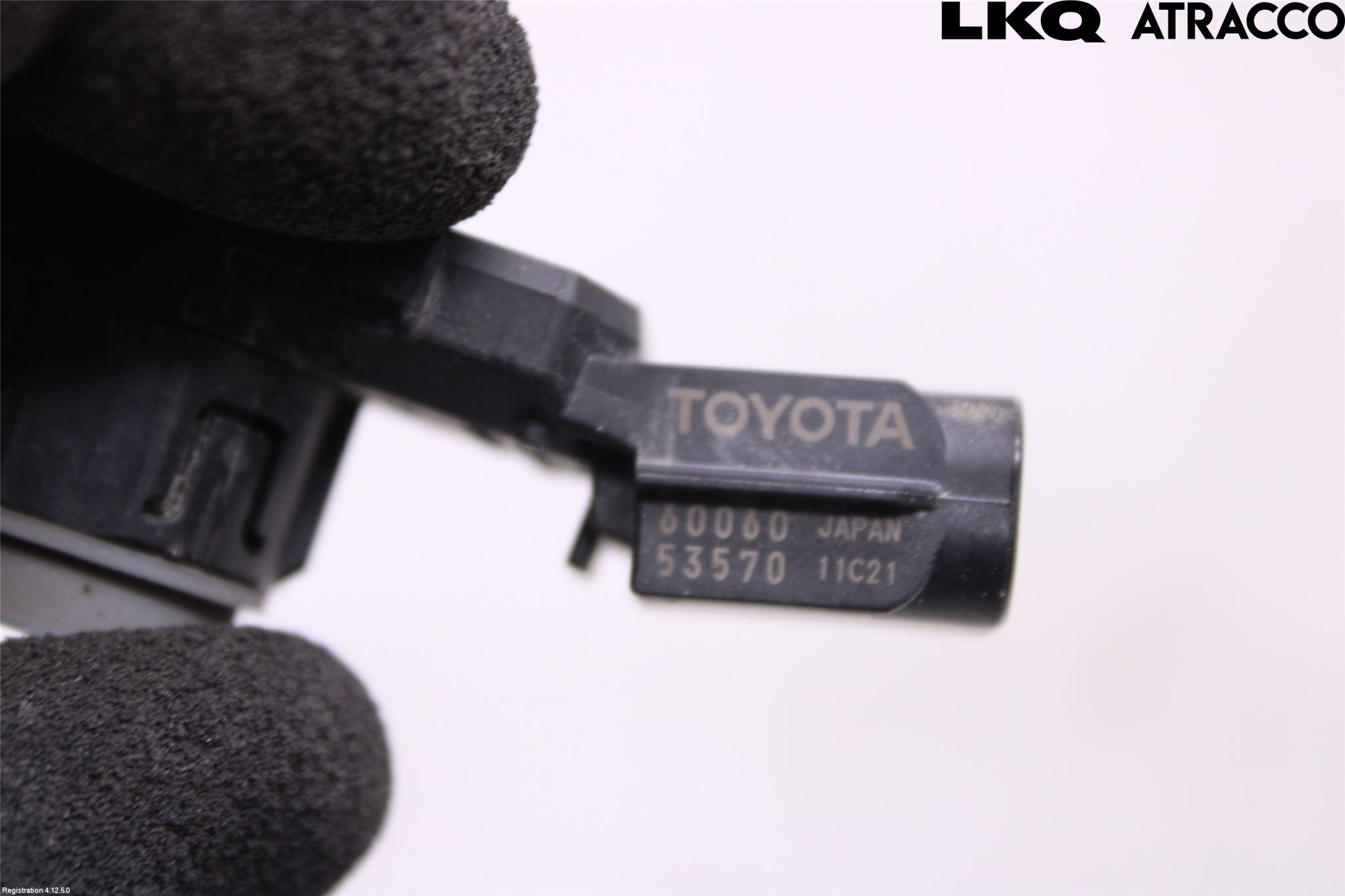 Toyota RAV4 19- Parkeringshjälp Frontsensor