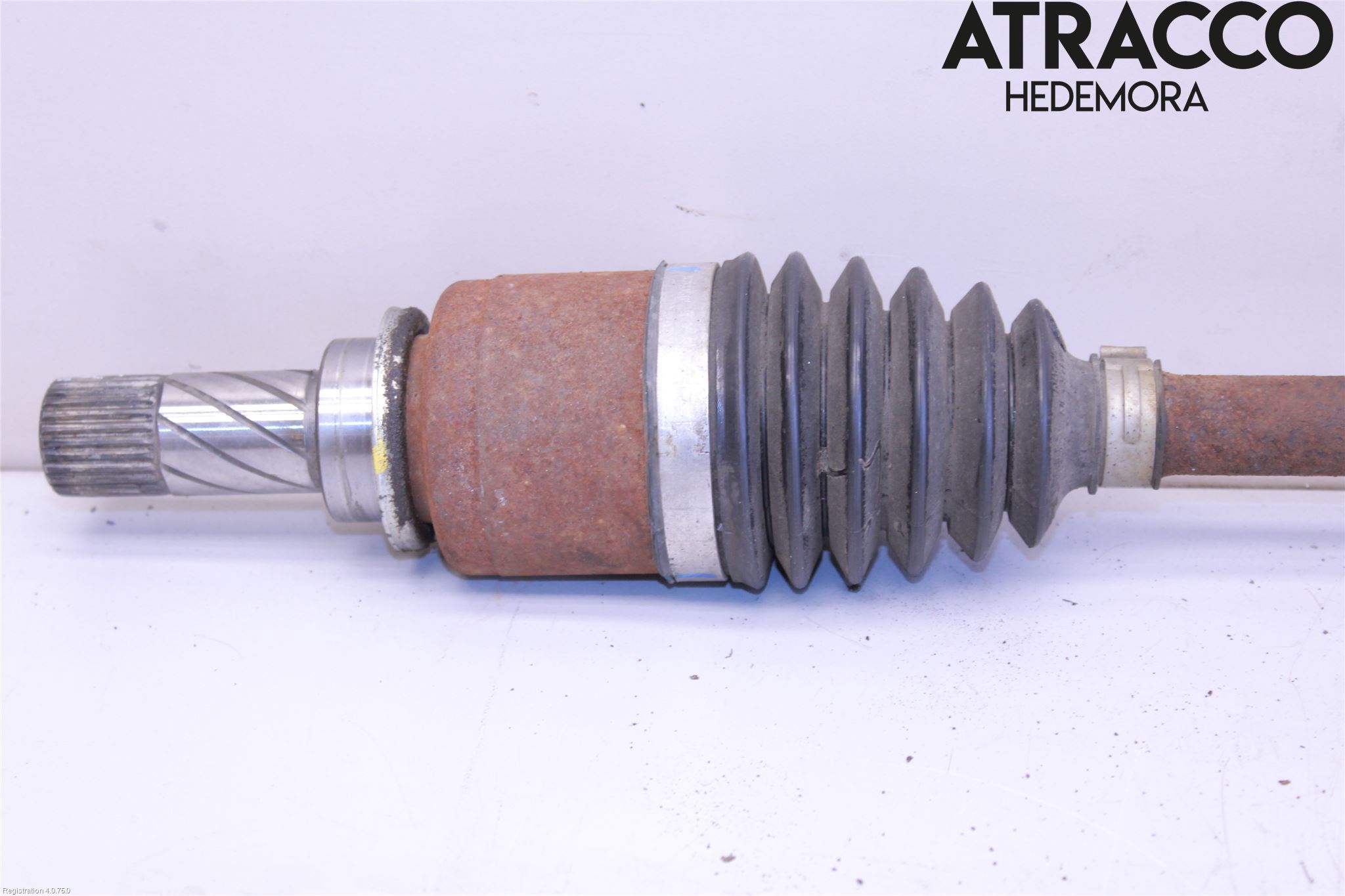 Renault CLIO III  09-12 Drivaxel Fram Vänster
