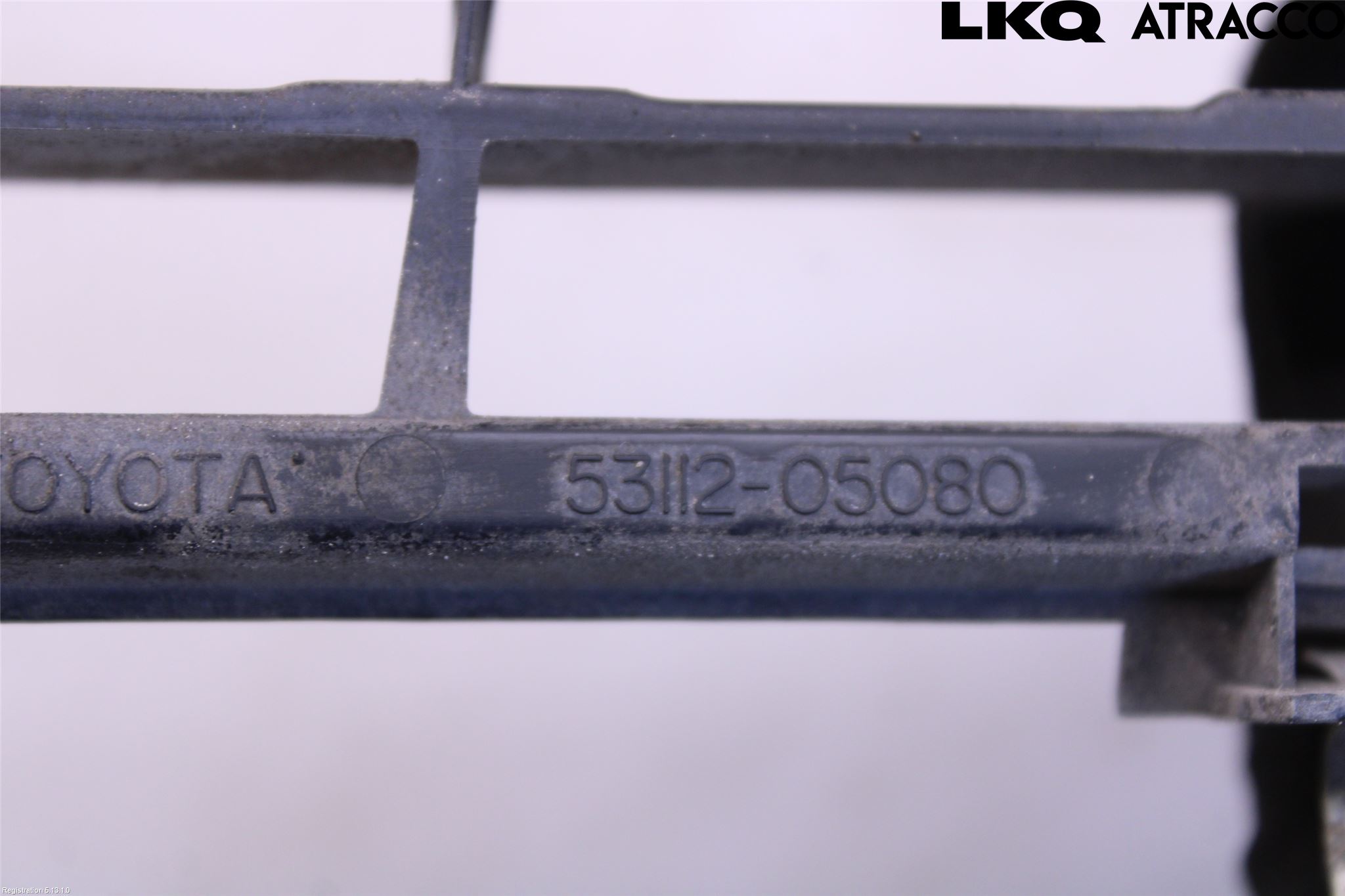 Toyota AVENSIS 09-15 Grill-Galler